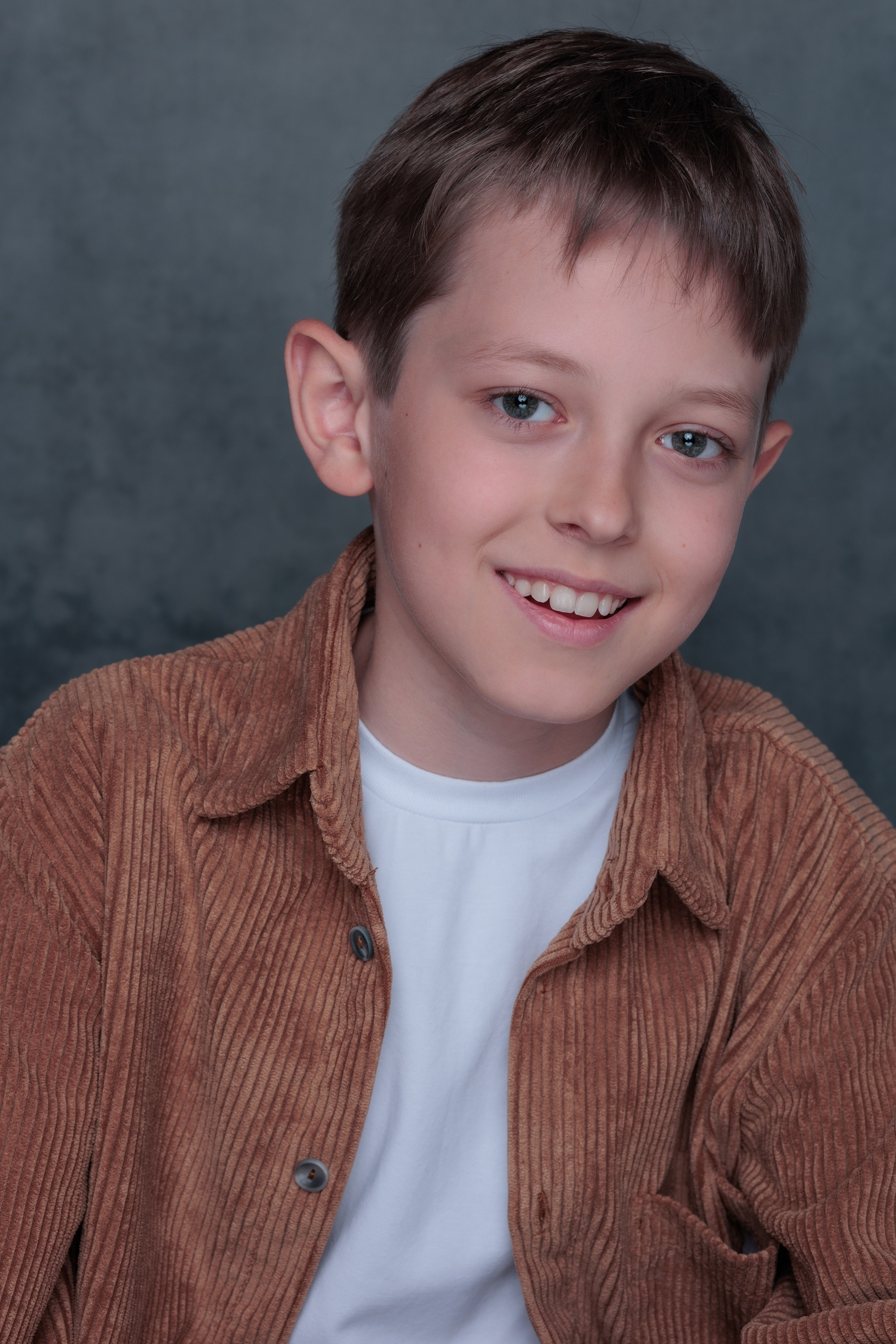 ЛЁША. Я фотограф из Москвы к Вашим услугам