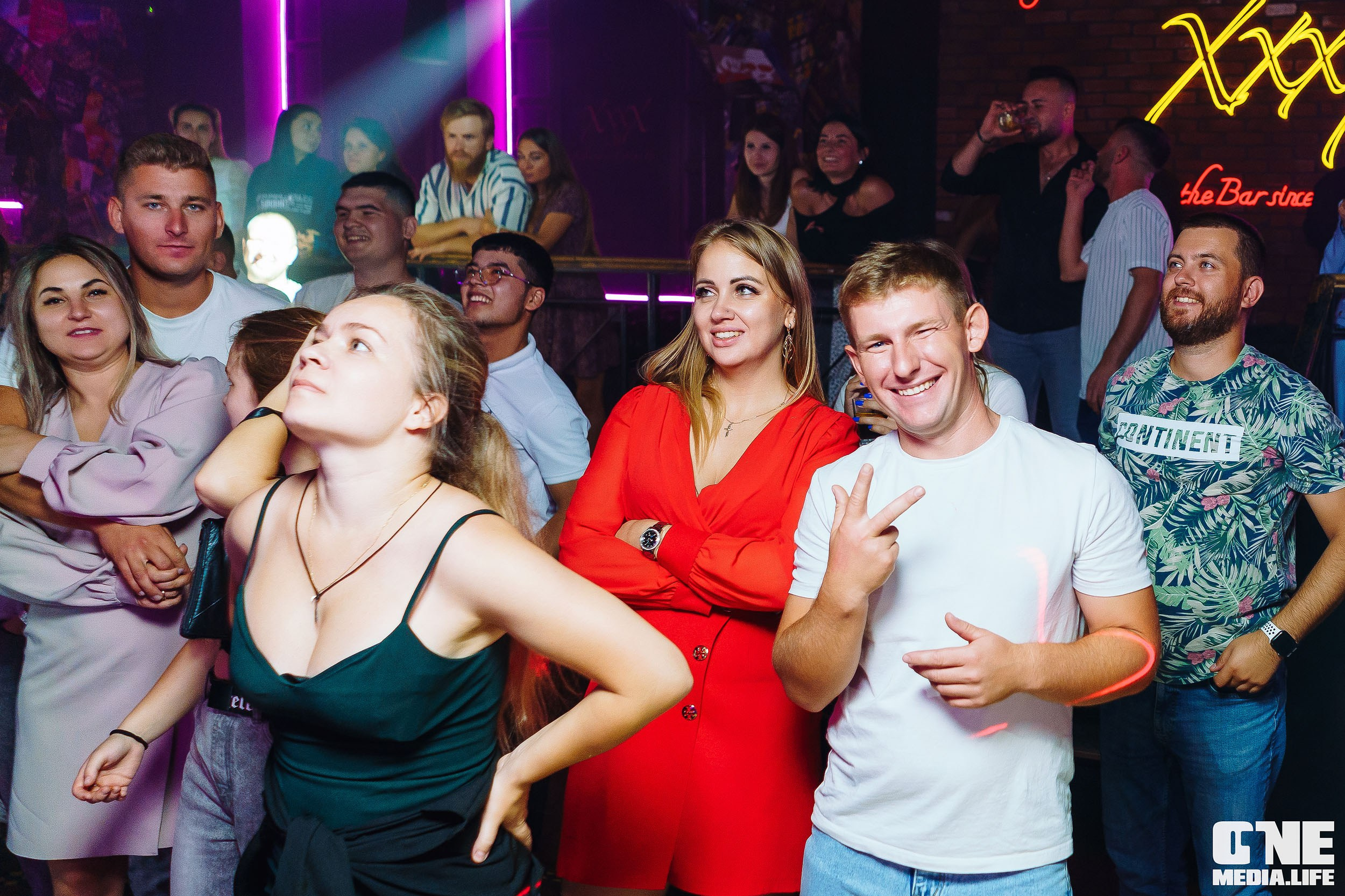 Фоторепортаж из бара XxxX. One Media Life: фоторепортажи, фотоотчеты с мероприятий и заведений