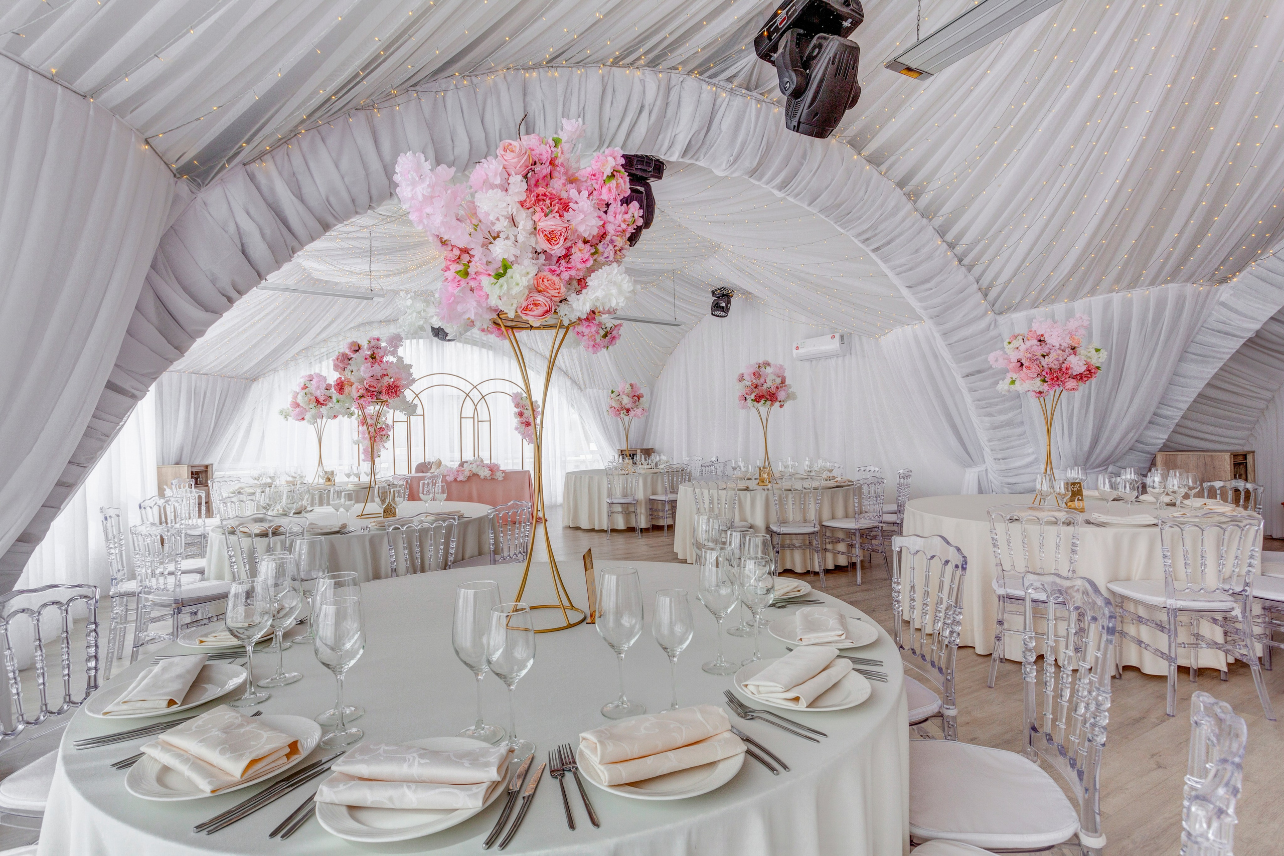 Площадка № 2-22. Свадебный организатор Москва