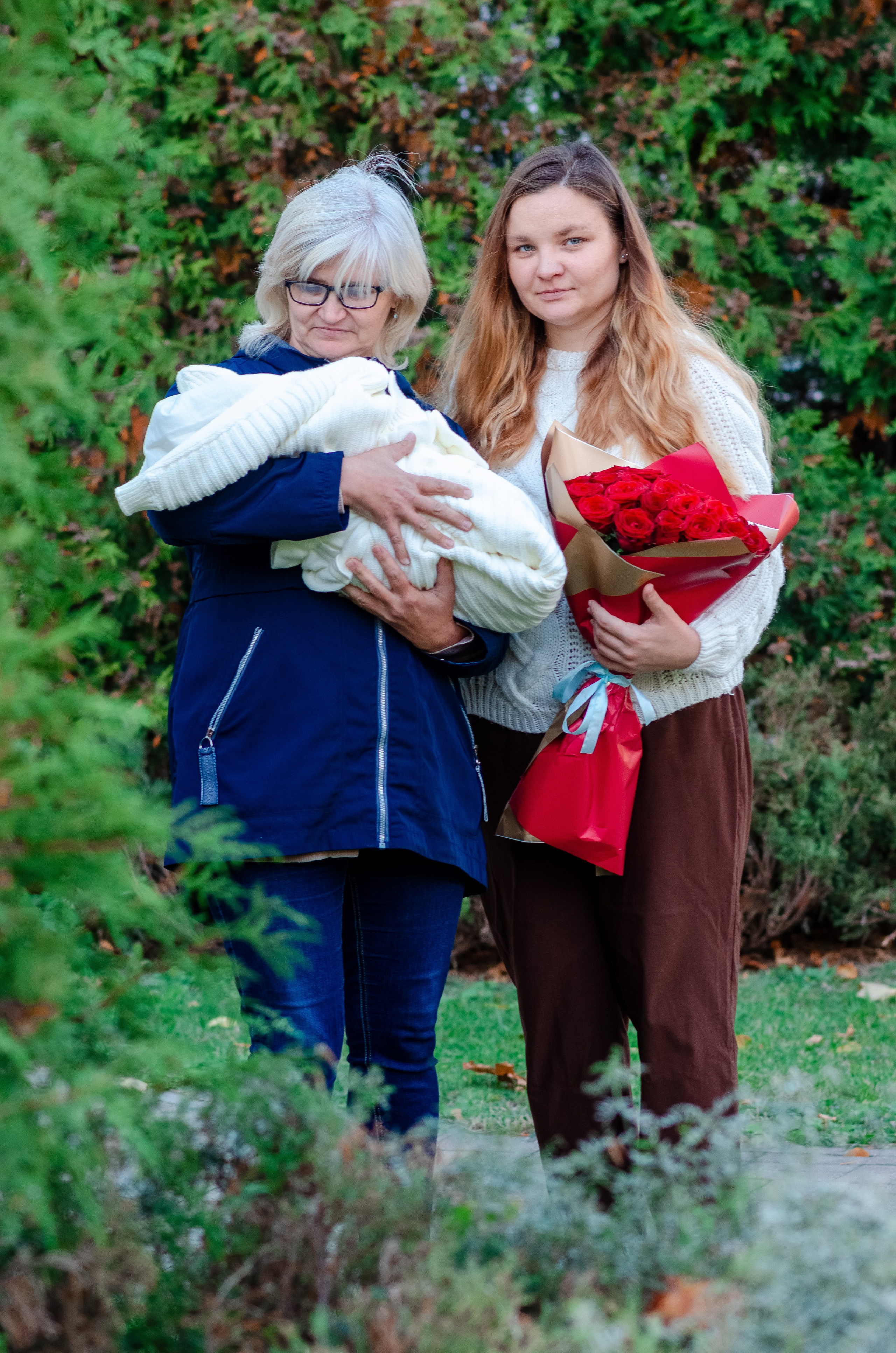 Выписка Натальи МиД. Семейный фотограф на выписку из роддома и крещение Минск Настя Гришук