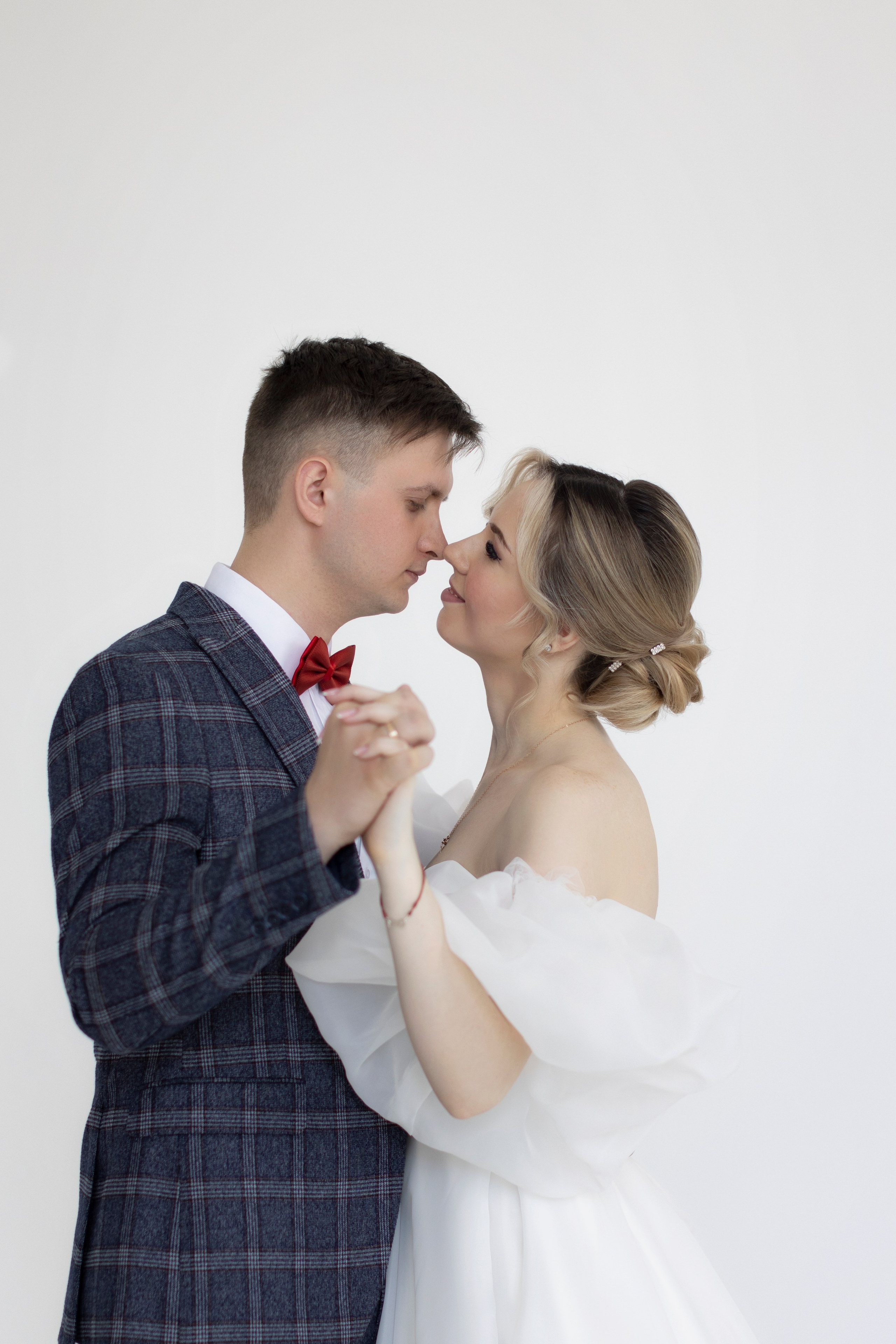 Свадебная фотосессия в студии. Фотограф в Туле — Борисов Николай