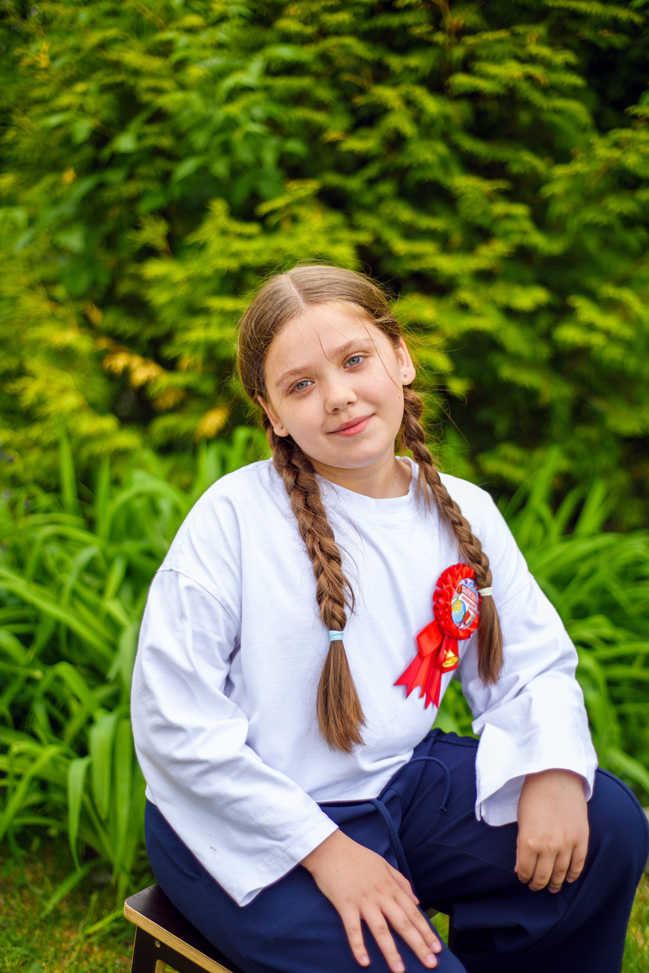Фотосъемка в школьном саду. Фотограф. Выпускные альбомы в Барнауле