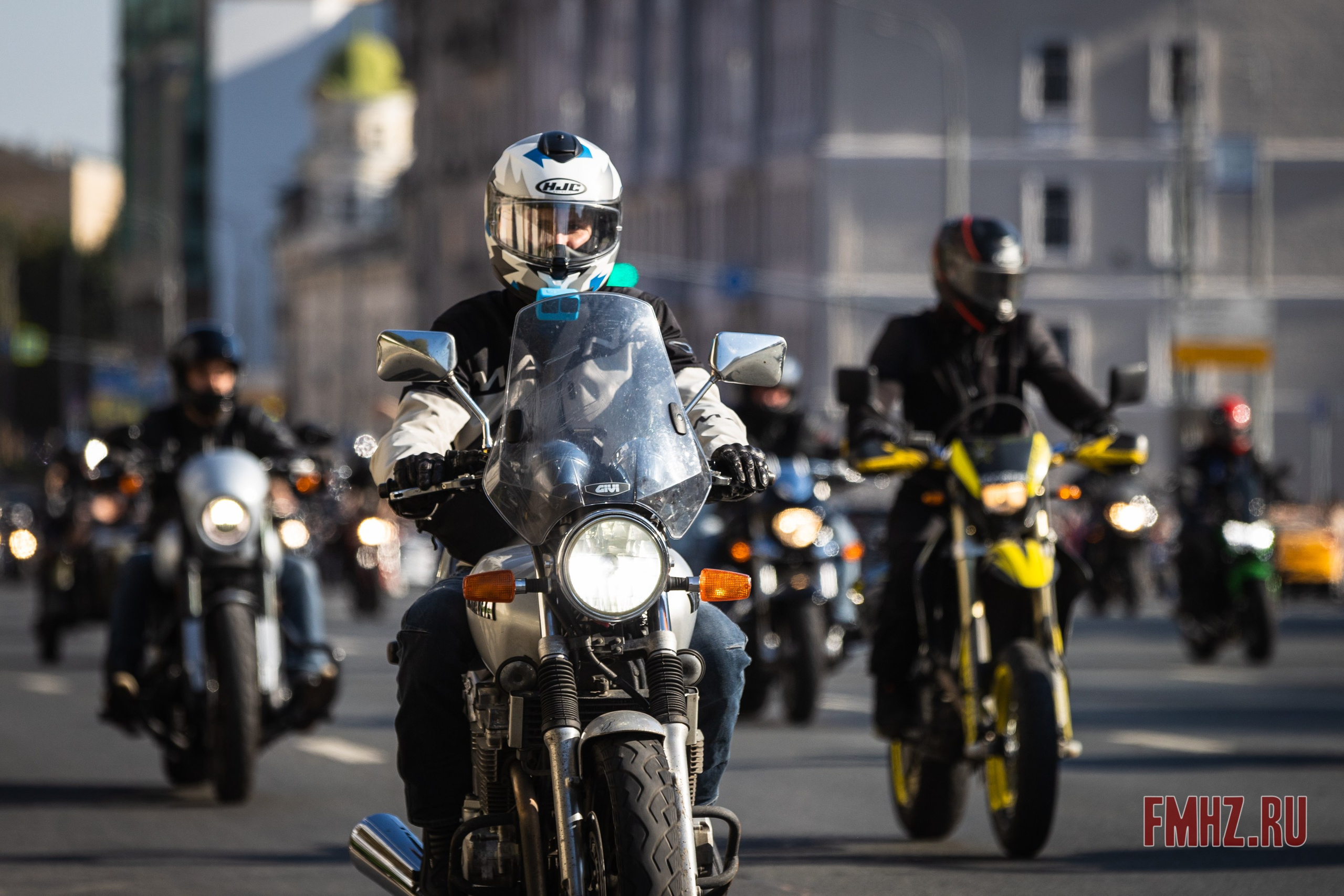 Закрытие Мотосезона 2023 на проспекте Академика Сахарова. Фотограф Владимир Охрименко