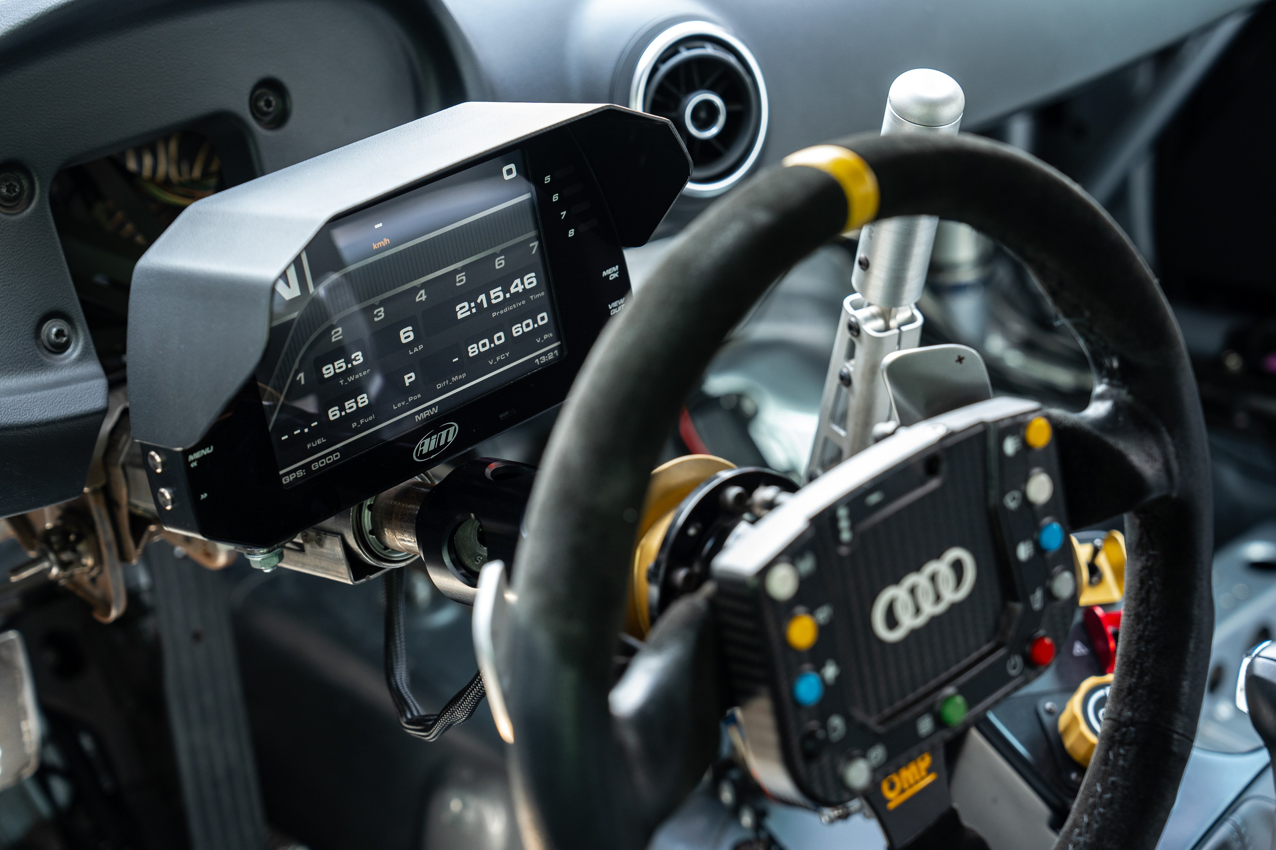 Фотографии российских и международных чемпионатов по автомобильному спорту. Фотограф Николай Прокофьев модельные тесты в Москве