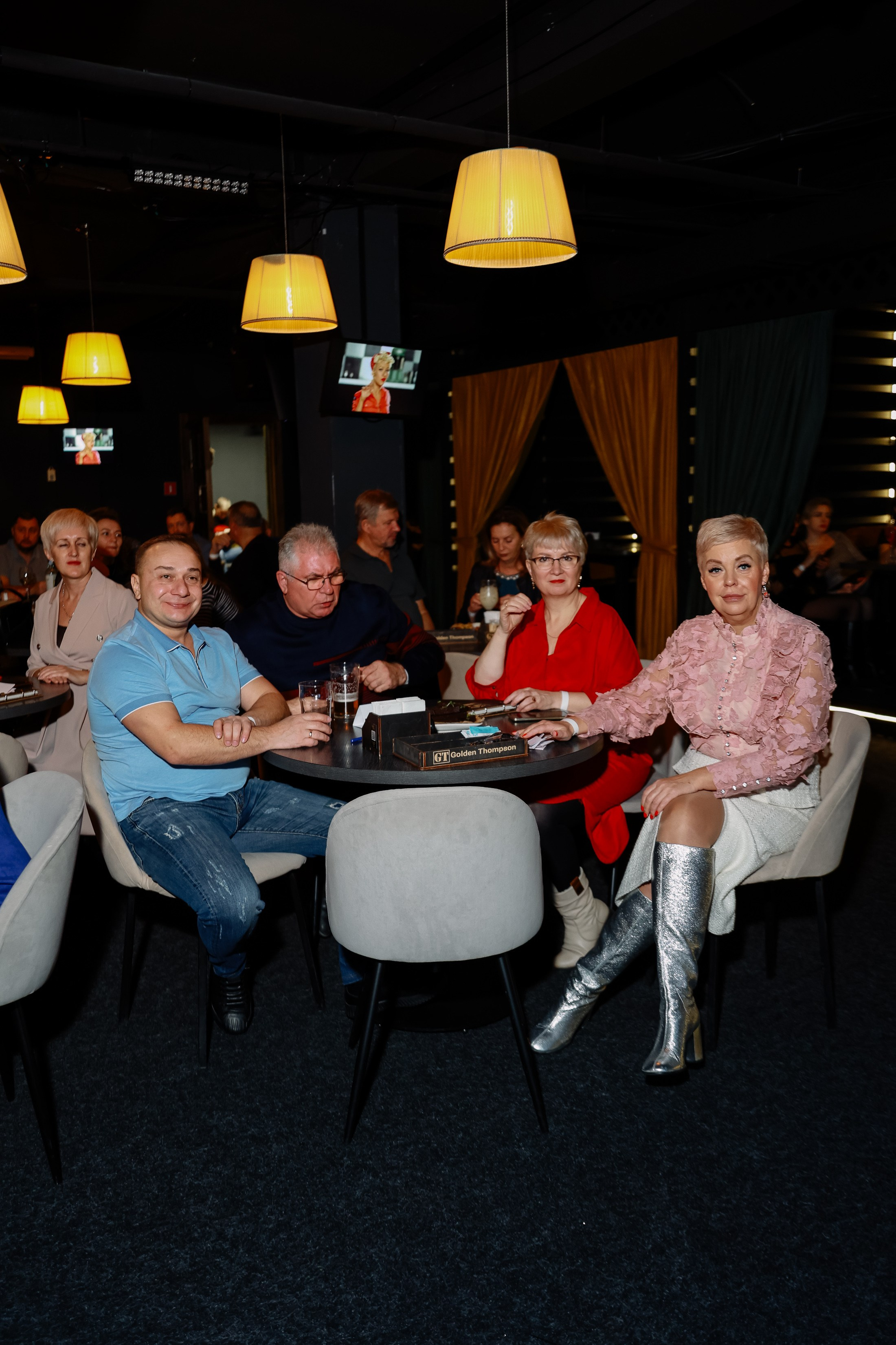 Дискотека под хиты 2000 в Истории. Фотограф Юлия Мальцева