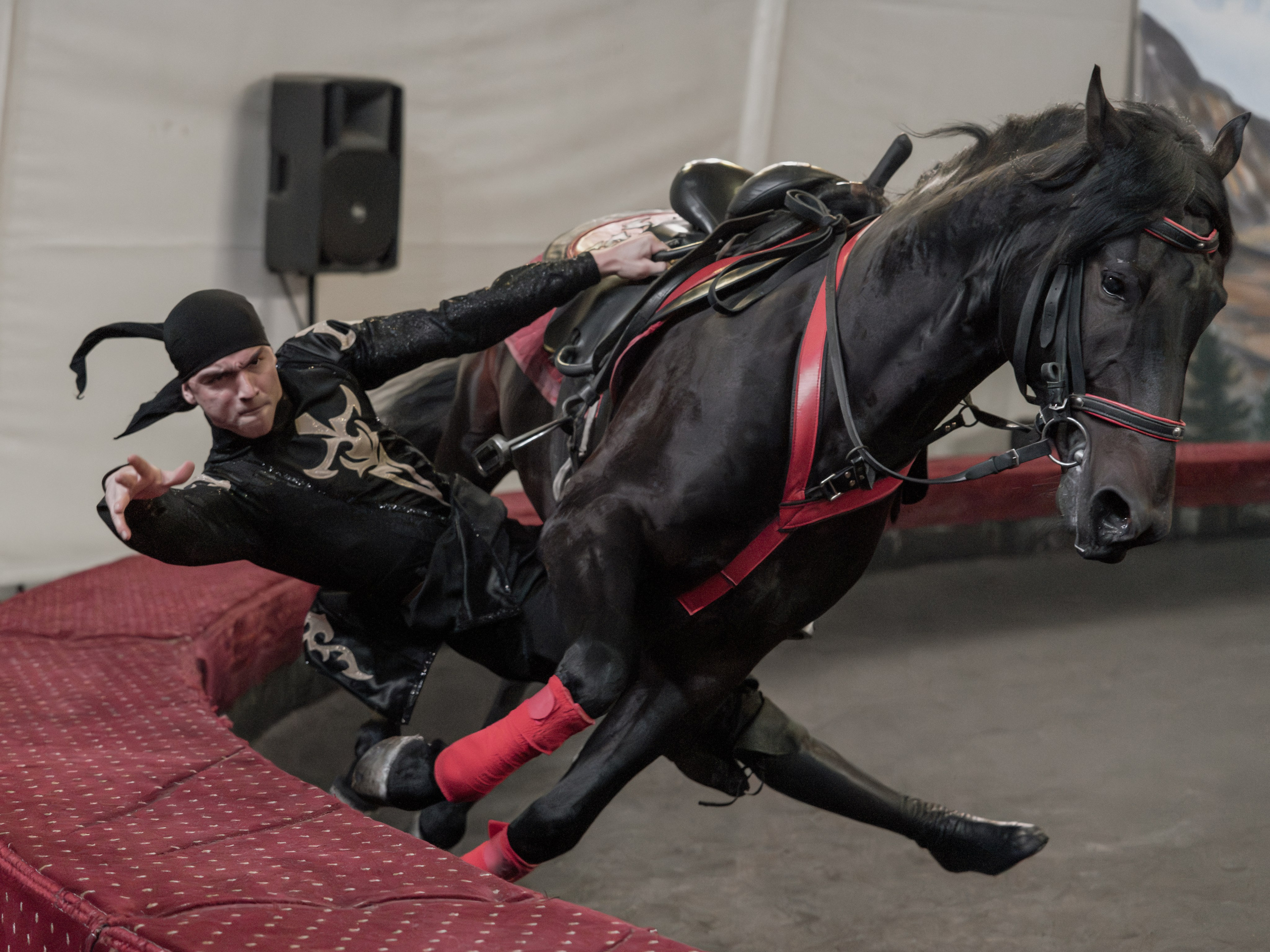 Конный театр «Нарты». Репортажный фотограф в Красной Поляне и Сочи Павлюченко Екатерина