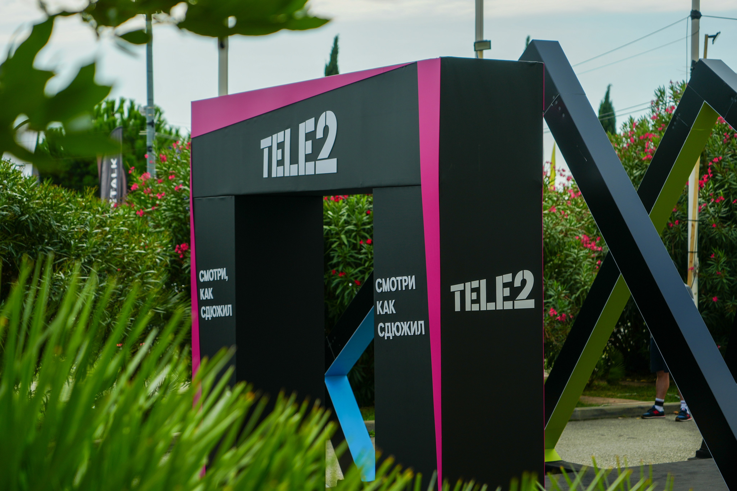 Фотоотчет партнерской интеграции для компании TELE2 на фестивале Ironstar. Репортажный фотограф в Красной Поляне и Сочи Павлюченко Екатерина