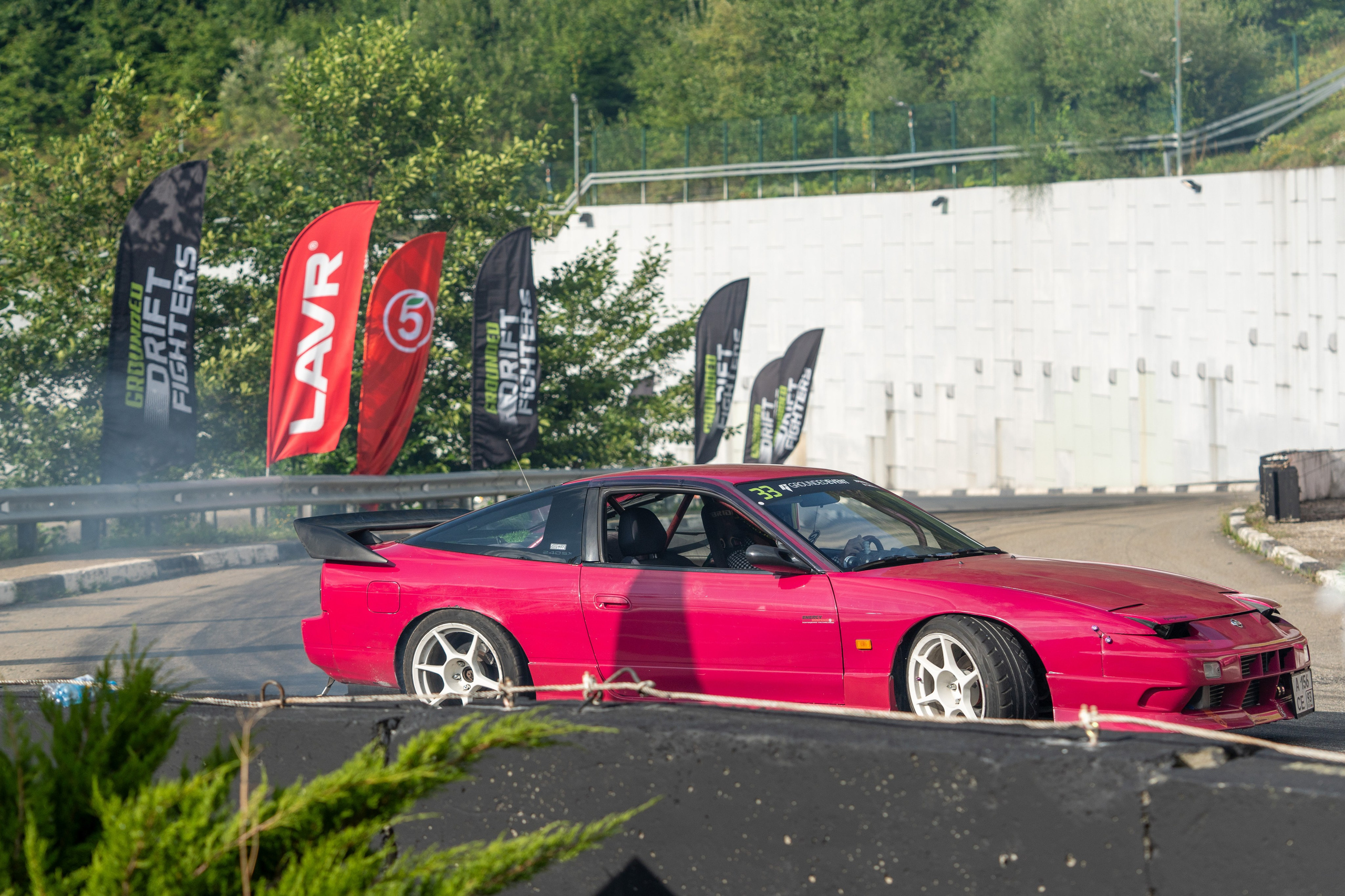 Фотоотчет партнеской интеграции для сети «Пятерочка» на фестивале «Grounded». Репортажный фотограф в Красной Поляне и Сочи Павлюченко Екатерина