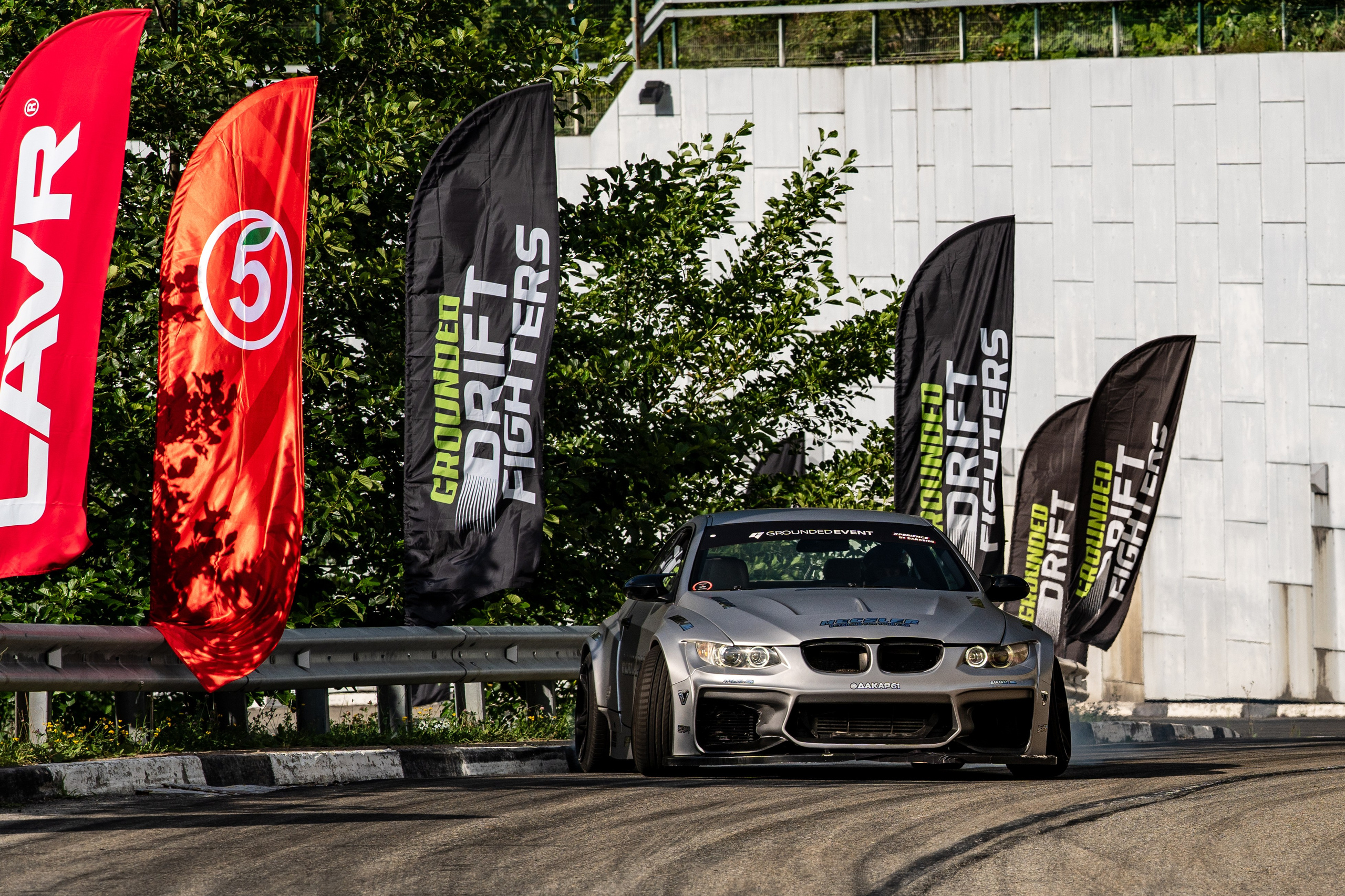 Фотоотчет партнеской интеграции для сети «Пятерочка» на фестивале «Grounded». Репортажный фотограф в Красной Поляне и Сочи Павлюченко Екатерина