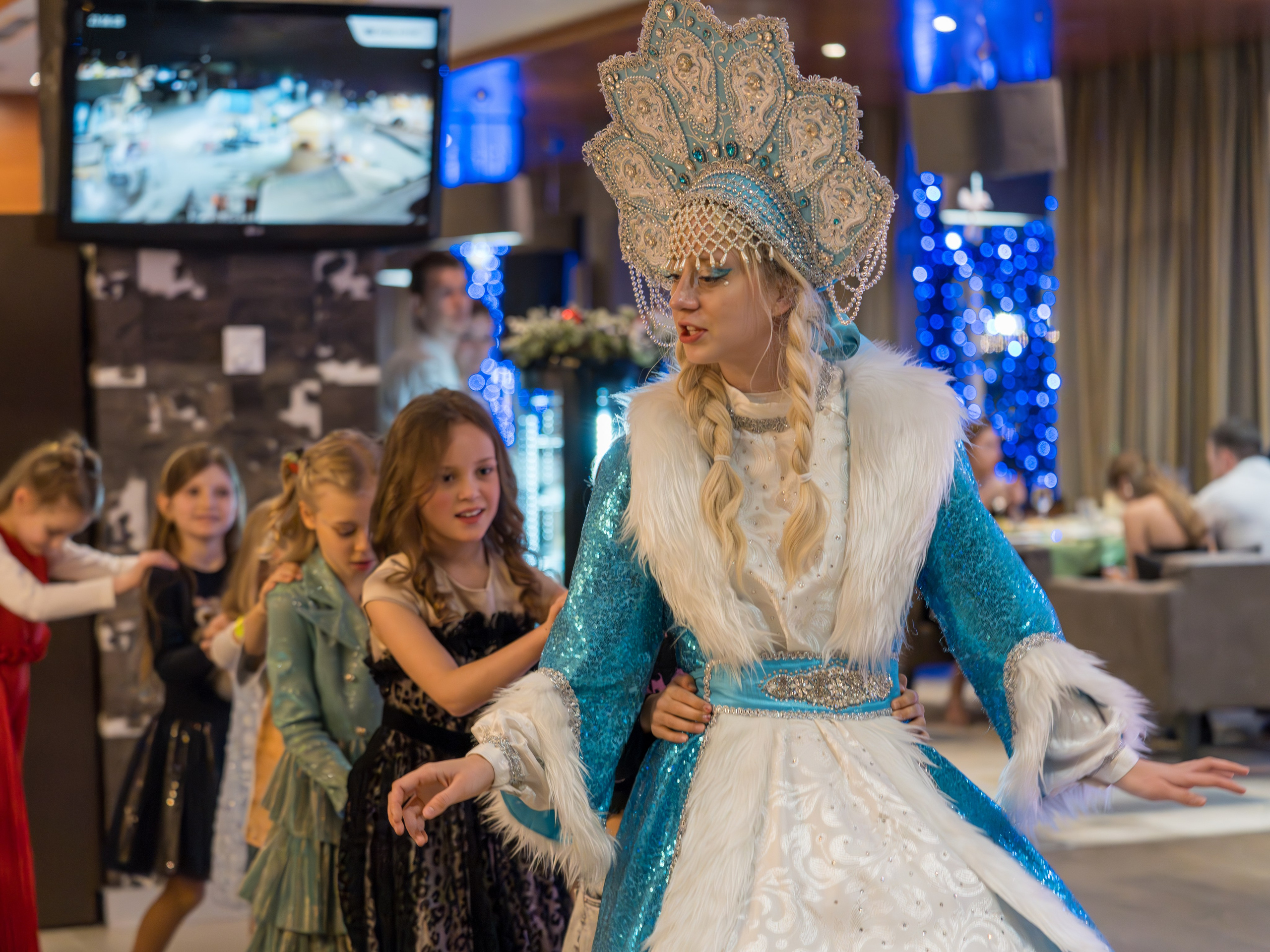 Новый год 2024 в ресторане Эрбелия. Репортажный фотограф в Красной Поляне и Сочи Павлюченко Екатерина