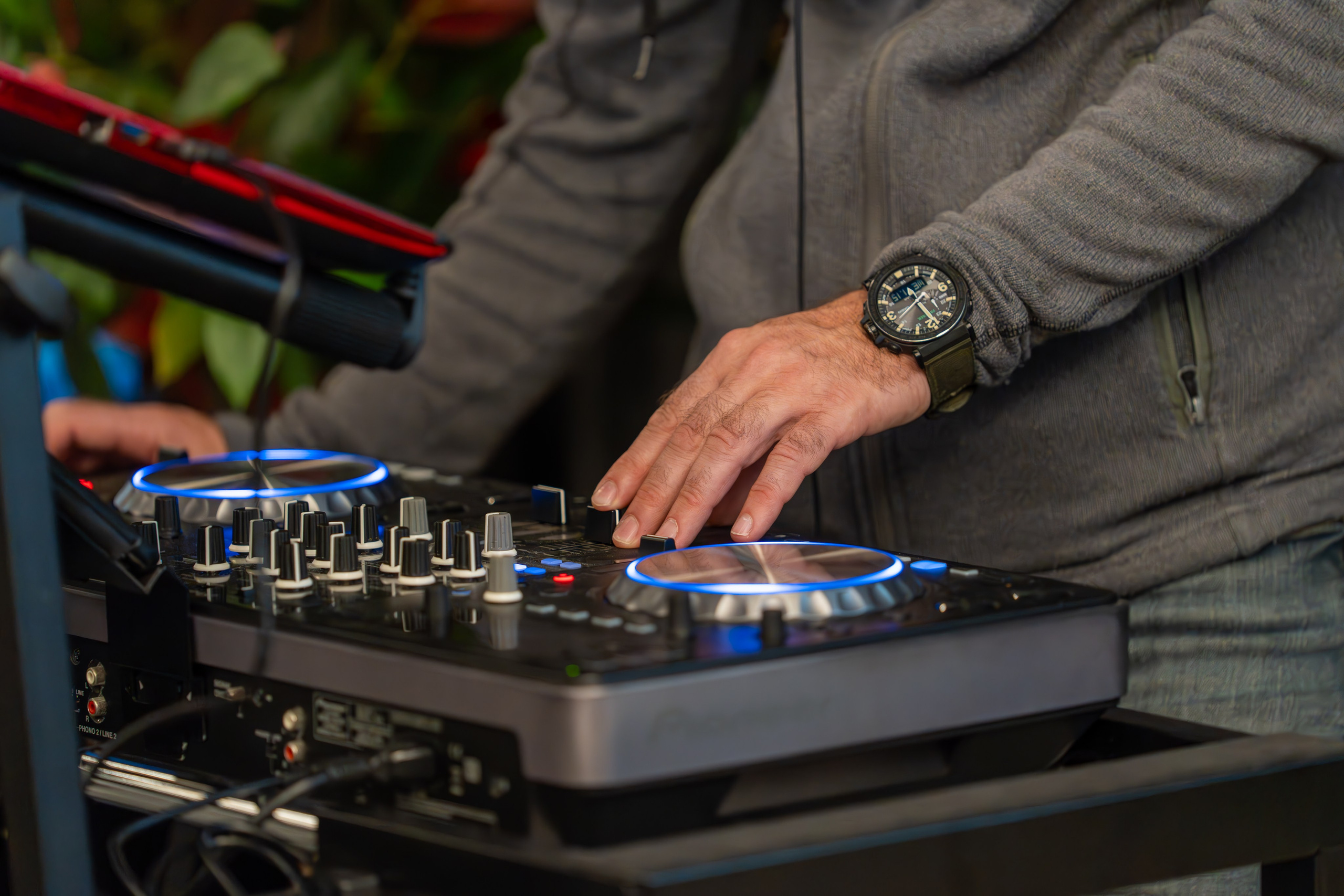 MICE мероприятие — мастер класс по акварели. Репортажный фотограф в Красной Поляне и Сочи Павлюченко Екатерина