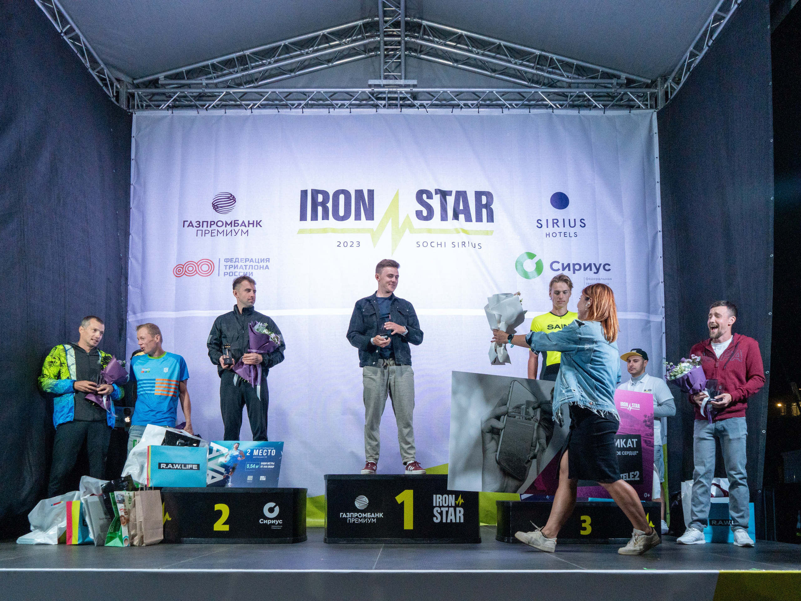 Фотоотчет партнерской интеграции для компании TELE2 на фестивале Ironstar. Репортажный фотограф в Красной Поляне и Сочи Павлюченко Екатерина