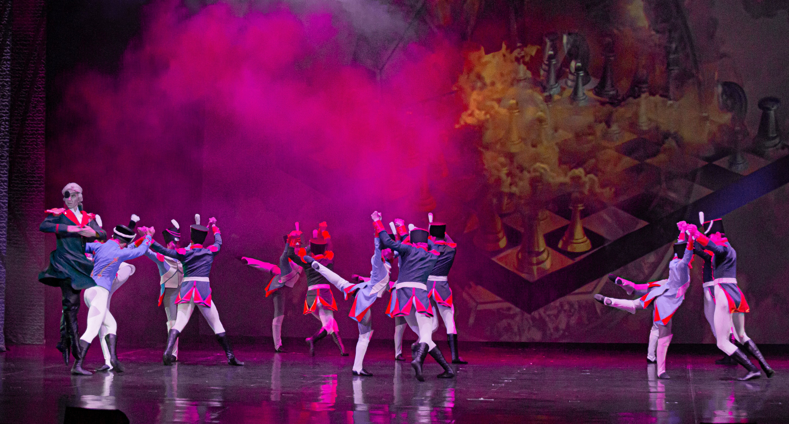 Война и Мир балет Марийского театра оперы и балета на сцене Зимнего театра г. Сочи премьера. Фотограф в Сочи Юрий Шептаев