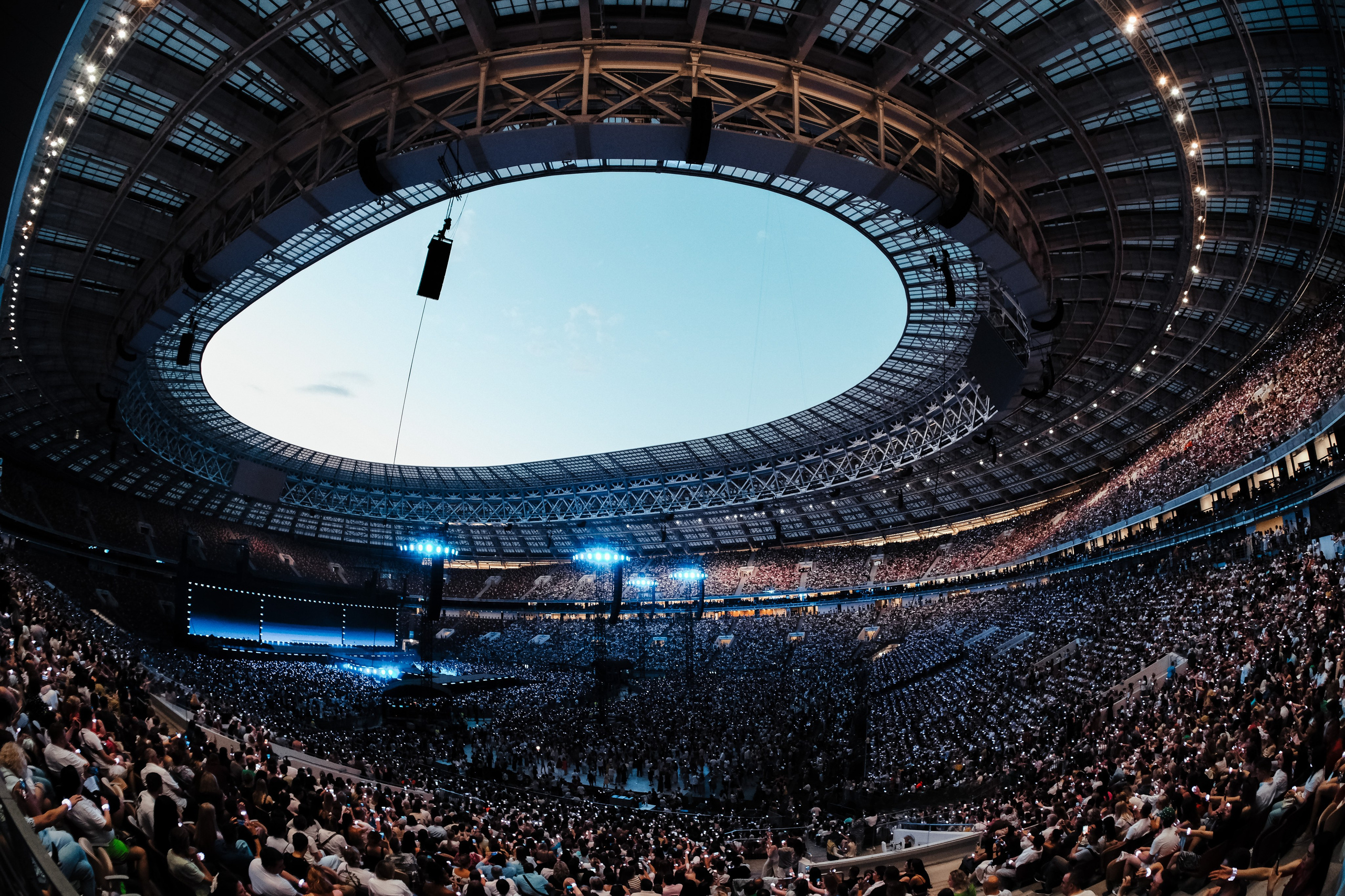 ПОЛИНА ГАГАРИНА В СК ЛУЖНИКАХ 29.06.24. Концертный и репортажный фотограф в Москве и Санкт-Петербурге Мария