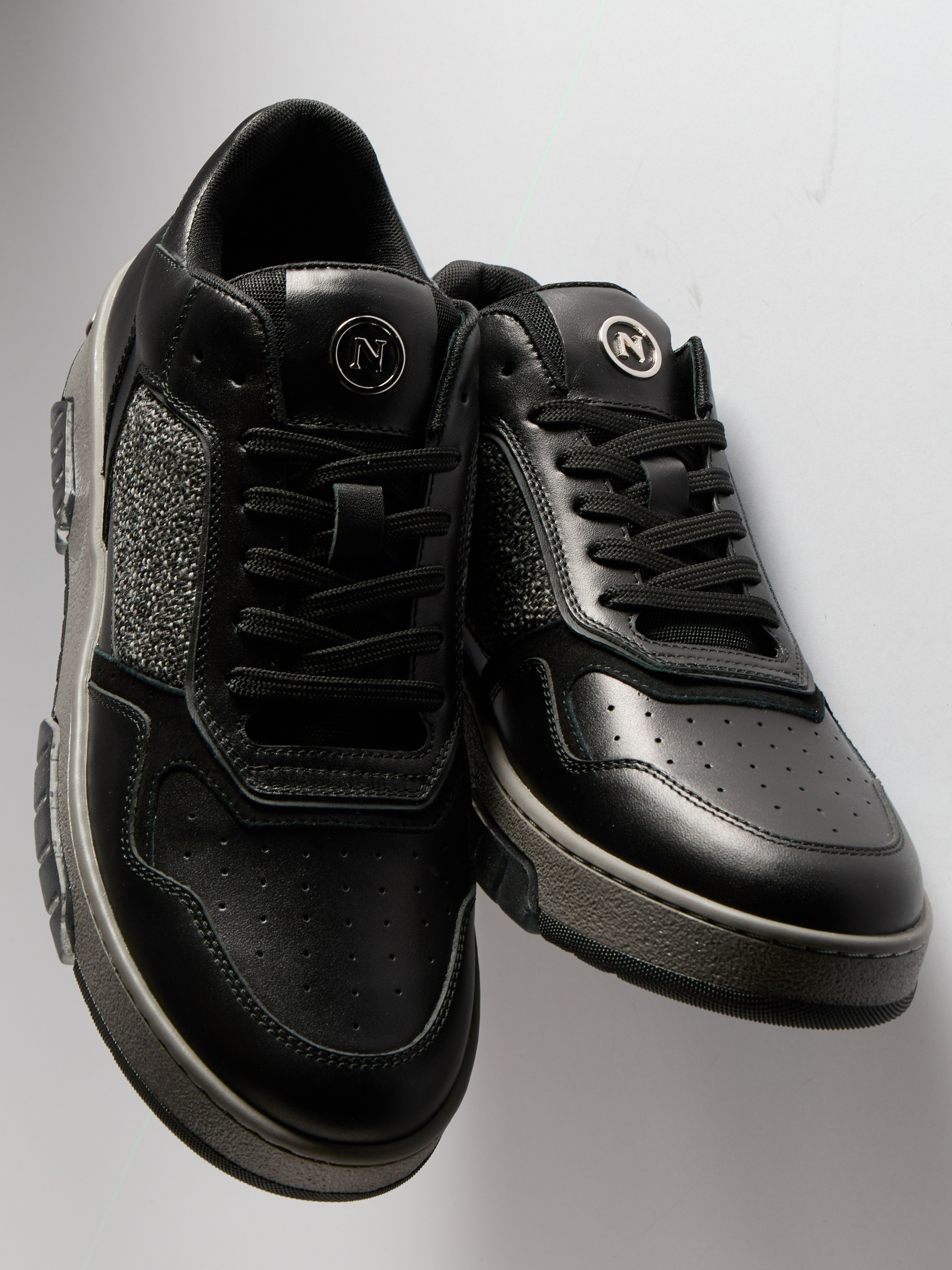 Предметный фотограф в Москве Евгений Шубин