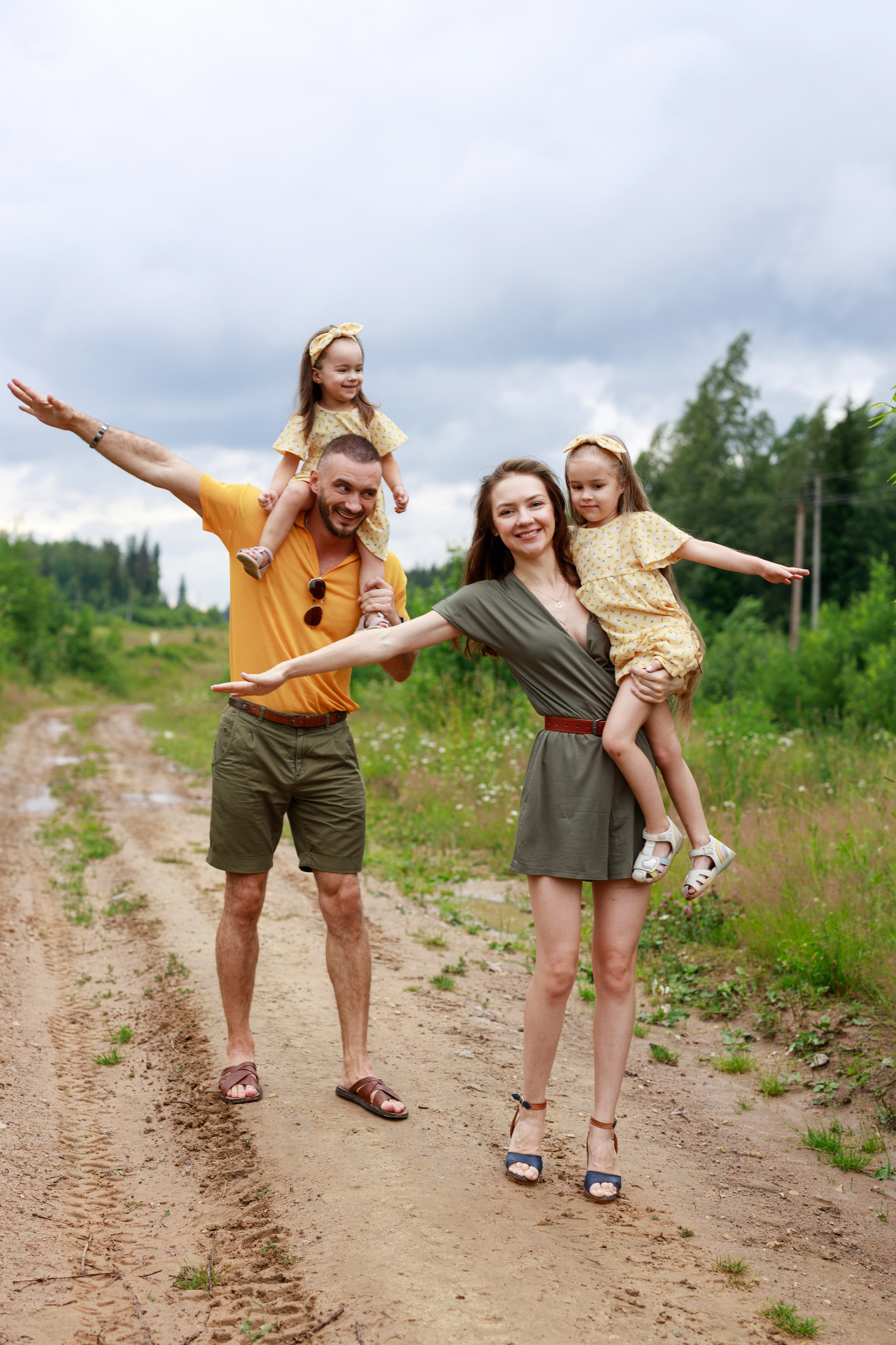 Семейная фотосессия в фотостудии Санкт-Петербург. Фотограф Санкт-Петербург Конюхова Мария