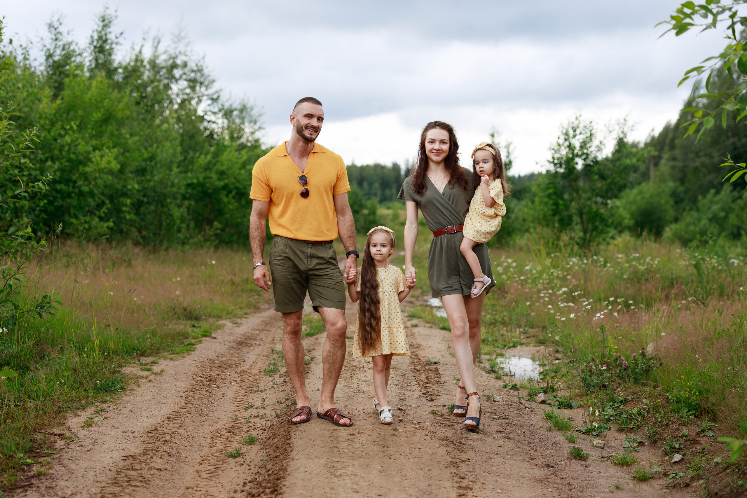 Семейная фотосессия в фотостудии Санкт-Петербург. Фотограф Санкт-Петербург Конюхова Мария