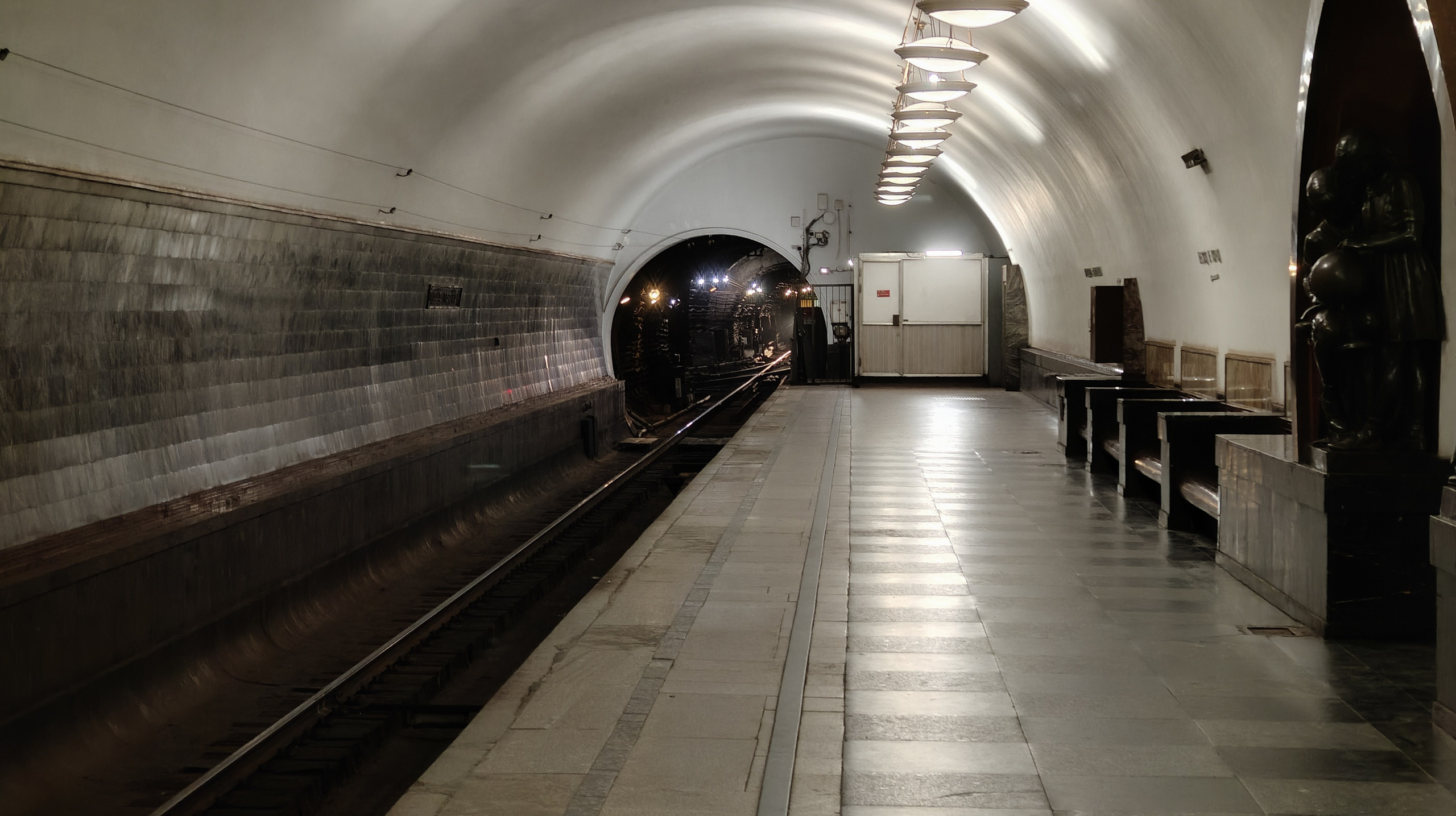 20240525 Ночь в метро. Дмитрий Ремизов. Фотография, как хобби