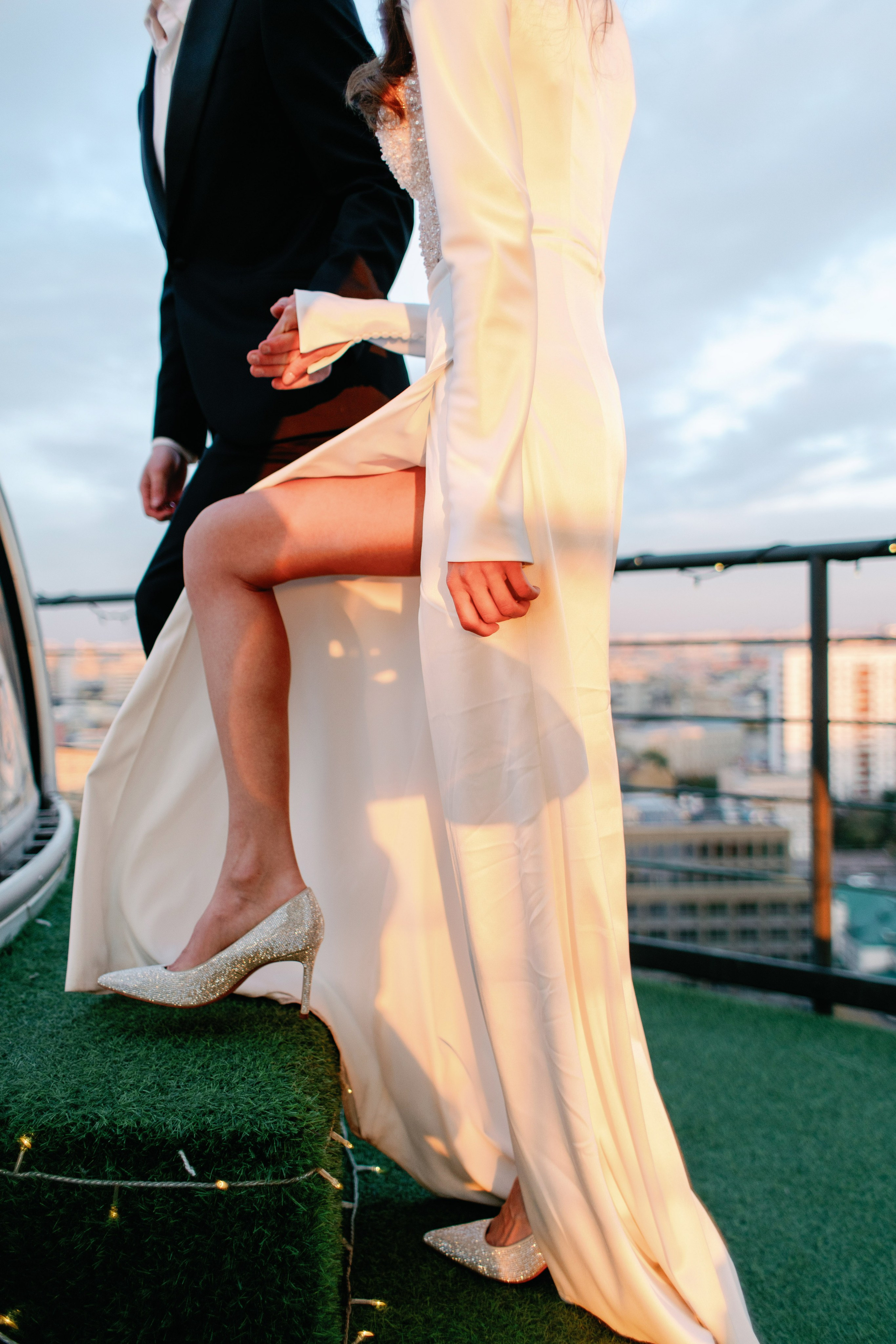 Свадьба для двоих в Москве, фотосессия на крыше, сборы, прогулка в Barvikha Luxury Village