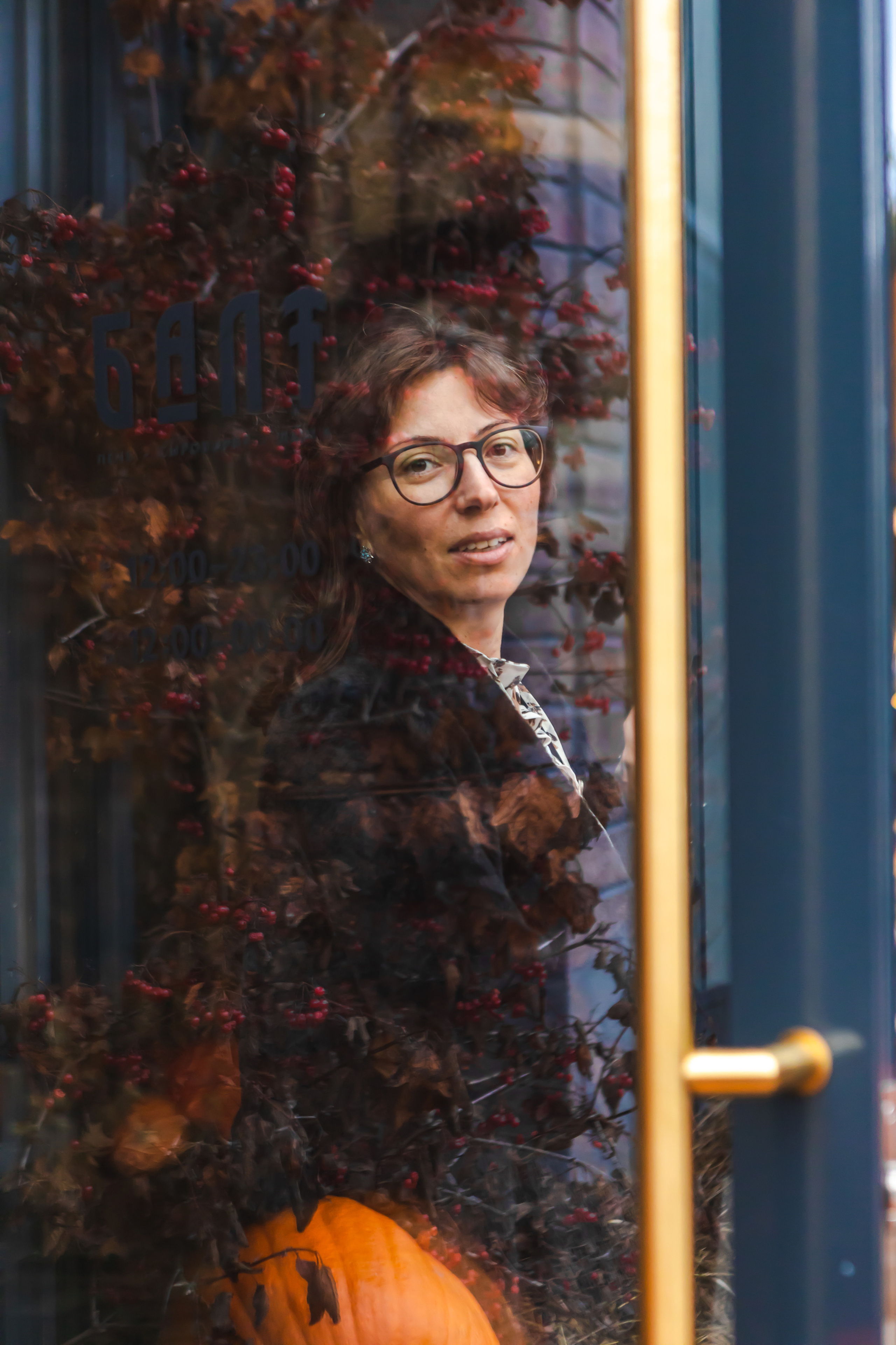 Съемки людей. AI-контент (генерации ИИ-фото и видео), стоковые фотографии Калининградской области