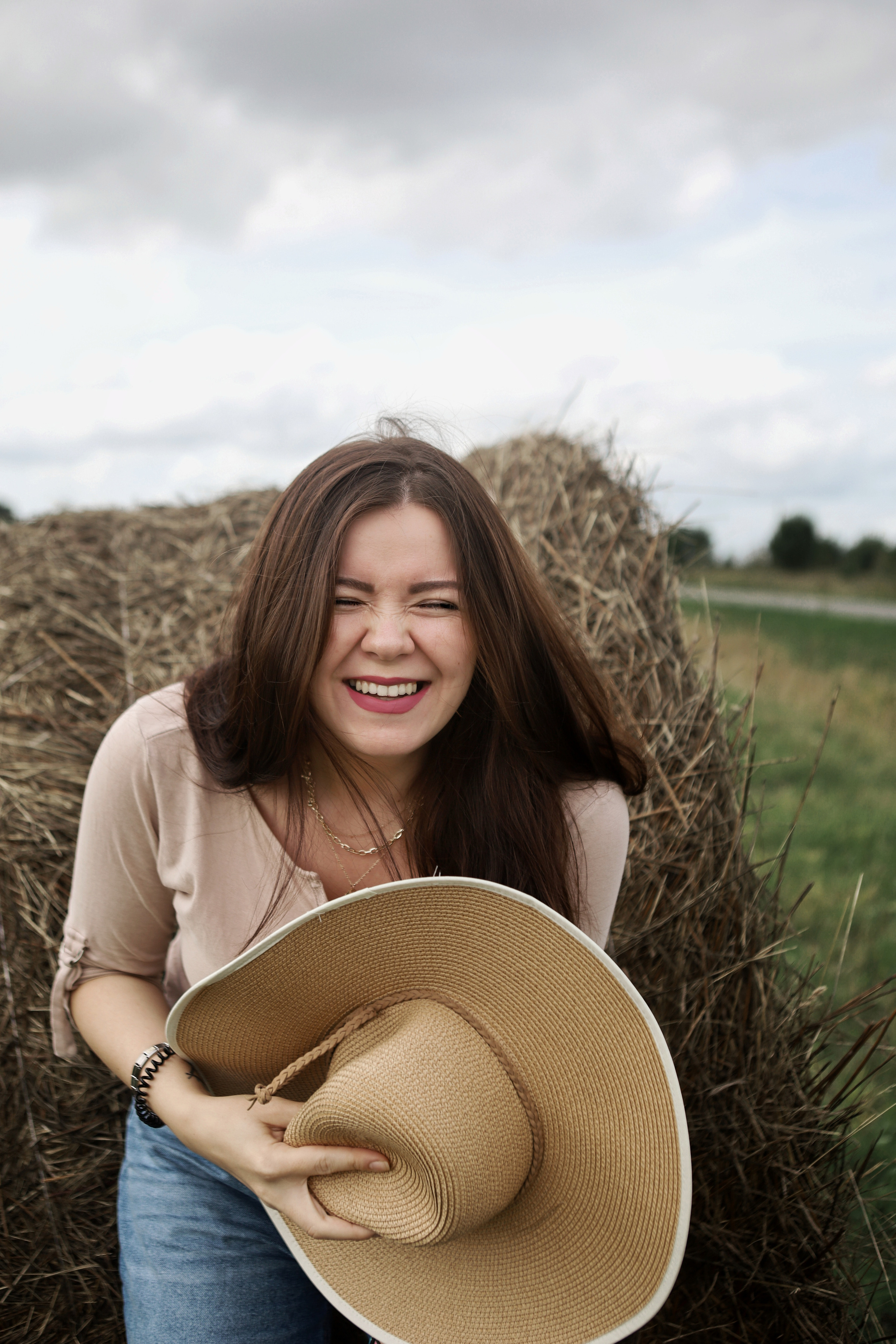 Съемки людей. AI-контент (генерации ИИ-фото и видео), стоковые фотографии Калининградской области