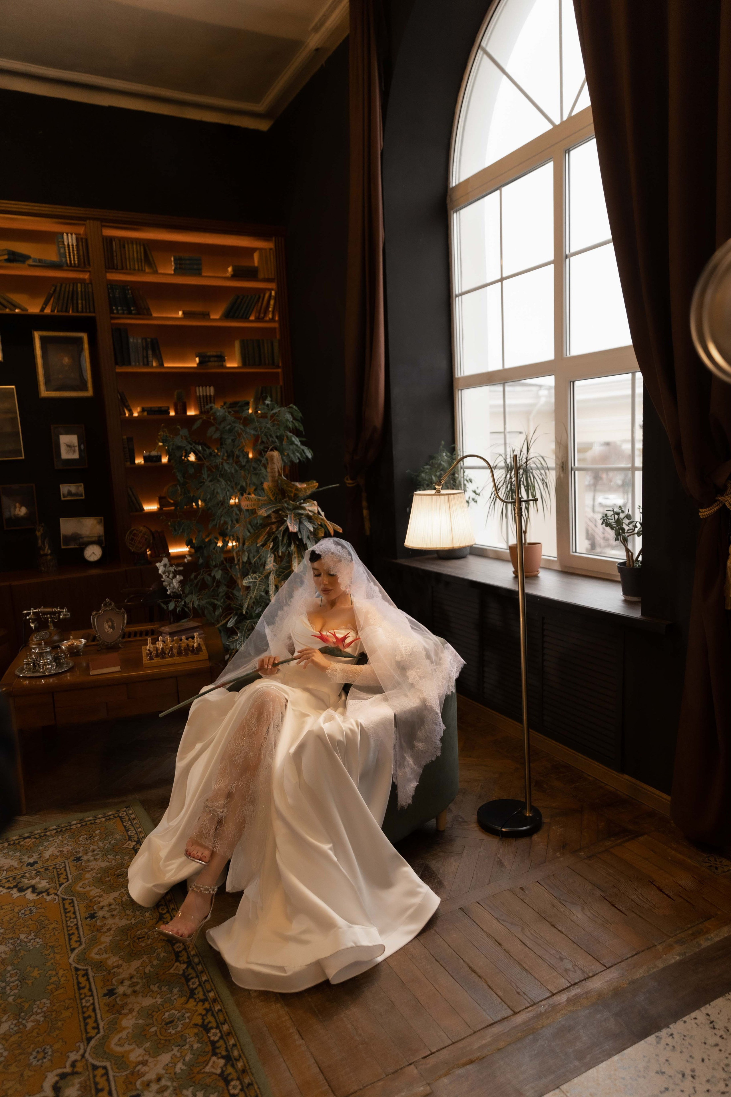 Анна. Я Ира и я фотографирую свадьбы более 10 лет