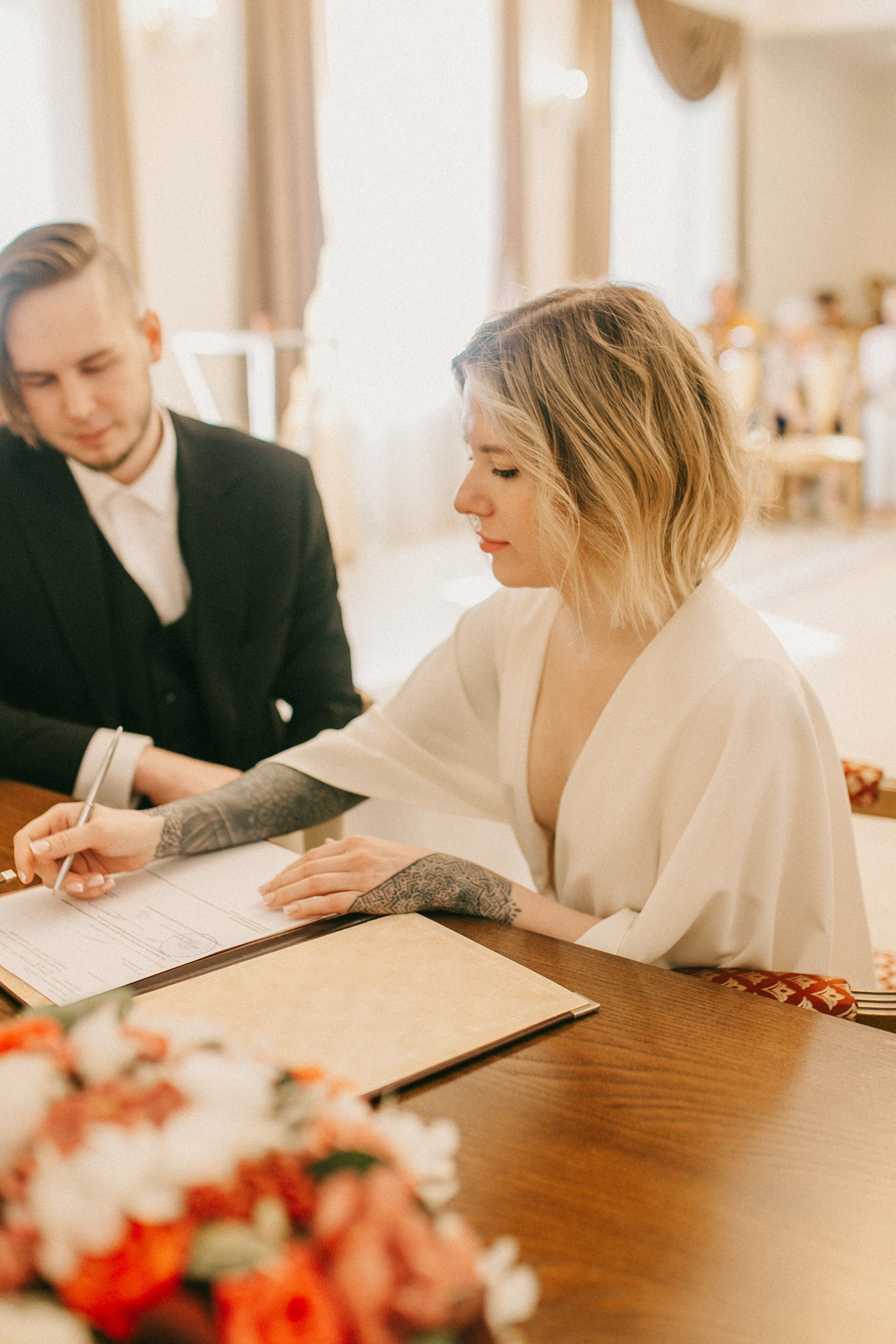 ЗАГС. Эвия и Александр. Фотограф Дарья Воскресенская в Москве