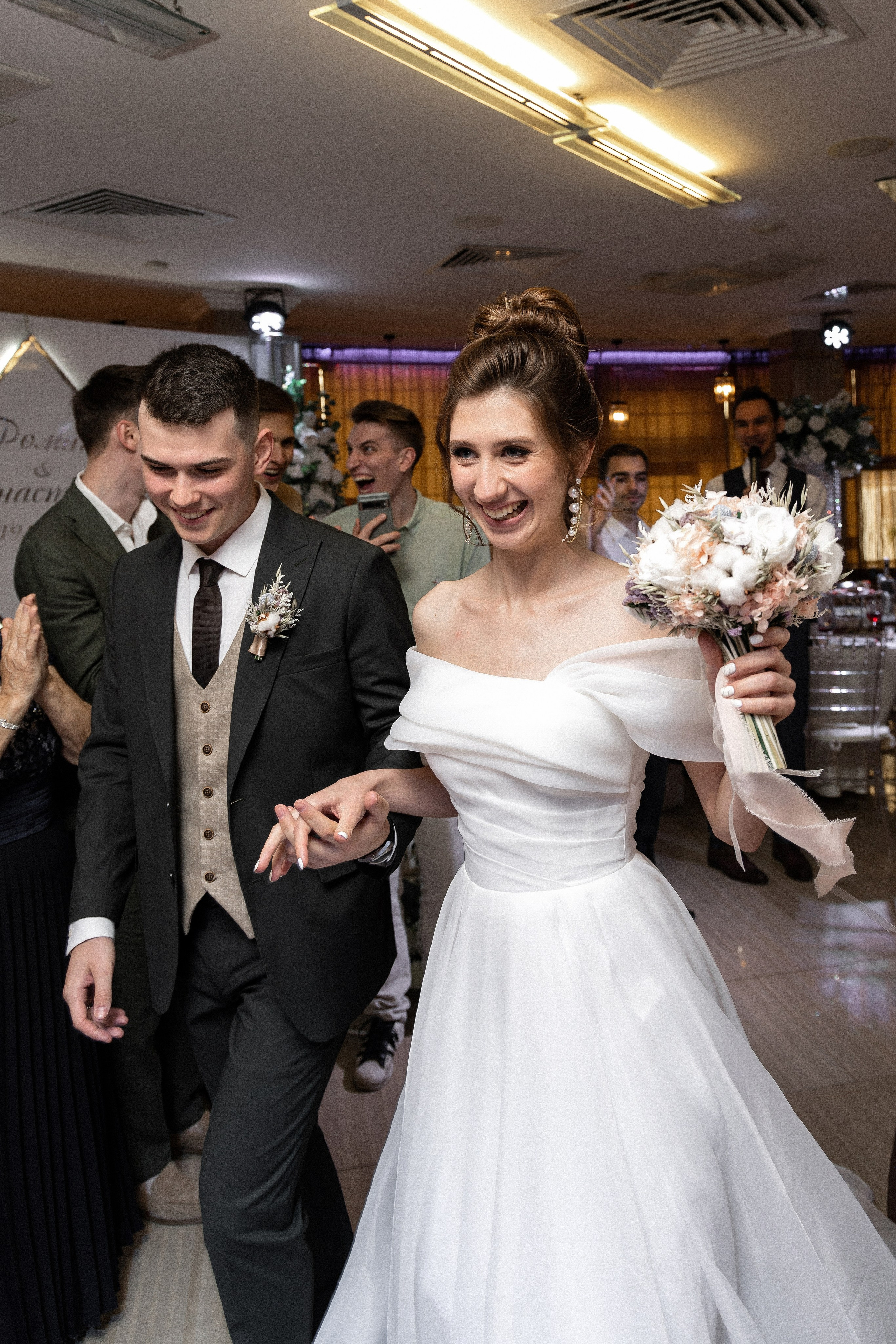 Свадьба в отеле Movenpick. Свадебный фотограф и видеограф в Москве, Виктор Архилюк