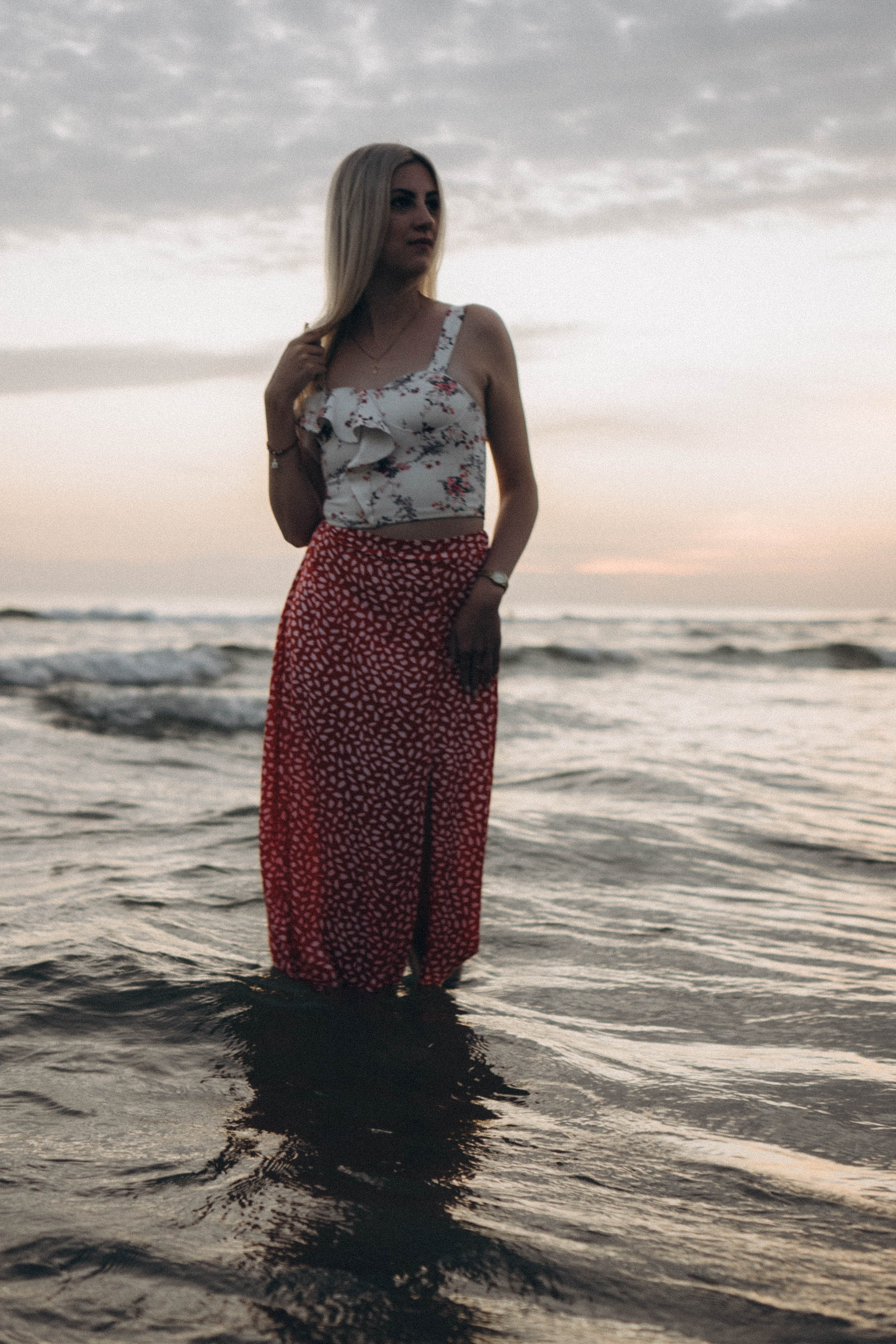 Июльский вечер на берегу черного моря. Профессиональный фотограф, Санкт-Петербург — Виктория Богомолова