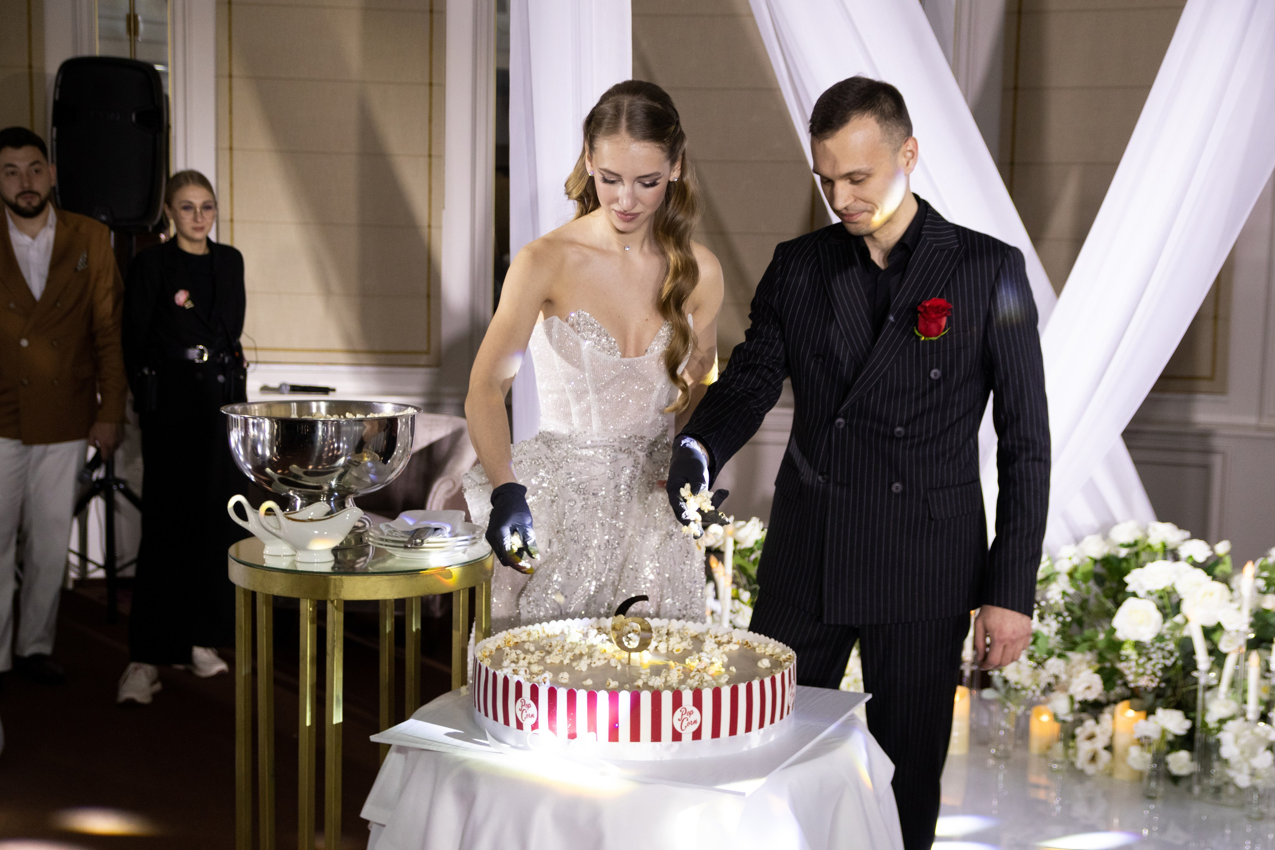 Свадебный альбом. Свадебный и репортажный фотограф Максим Вакс. Съемка любых мероприятий в Екатеринбурге