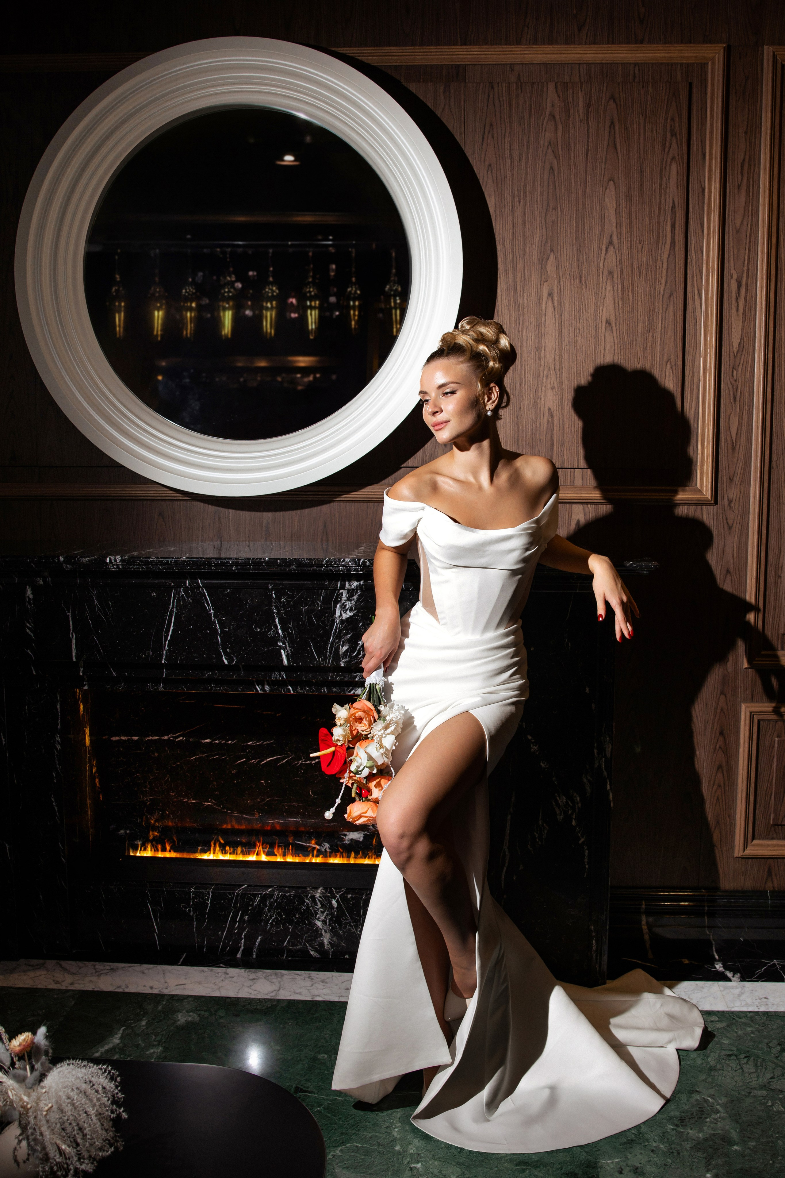 Локация отель Акрон платья салон Свадебный Мир модель Арина. Свадебный и семейный фотограф Татьяна Ласкина в Великом Новгороде