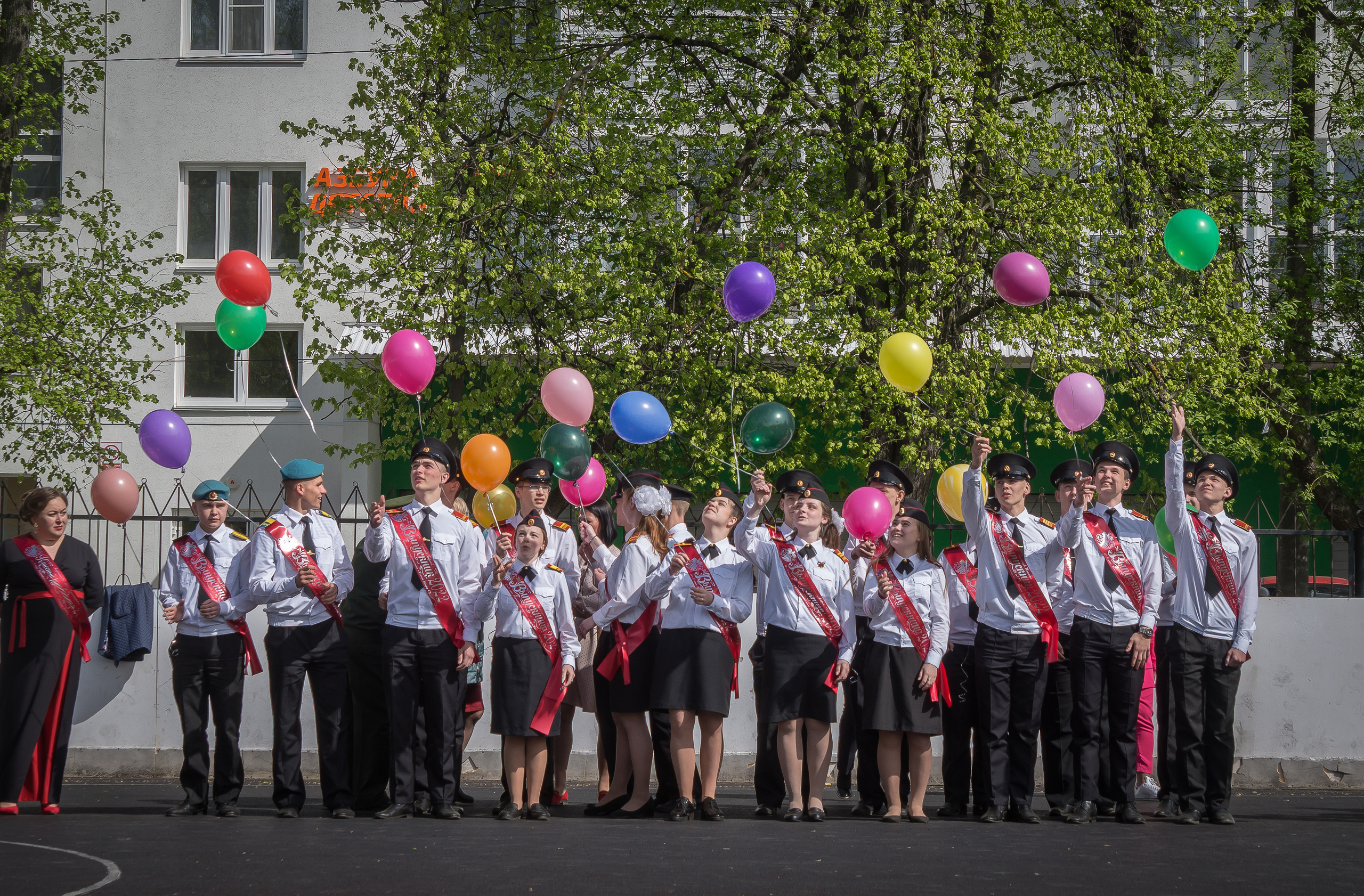 Фотосъемка в детском саду фотосъемка в школе Дипломы Выпускник Фотопла. Фотосъемка в детском саду и школе. Фотоальбомы и фотокниги ВЫПУСКНИК