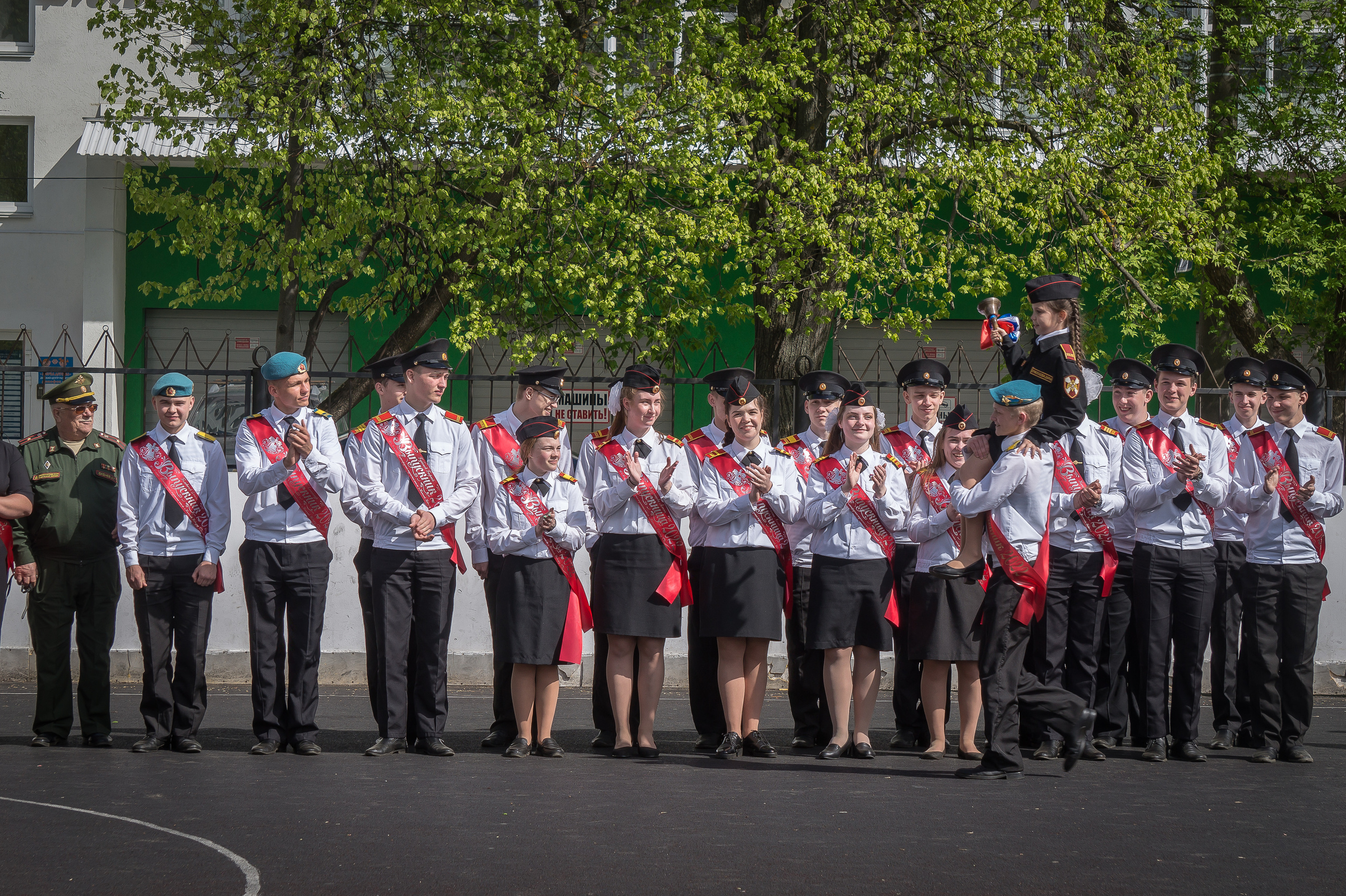 Фотосъемка в детском саду фотосъемка в школе Дипломы Выпускник Фотопла. Фотосъемка в детском саду и школе. Фотоальбомы и фотокниги ВЫПУСКНИК