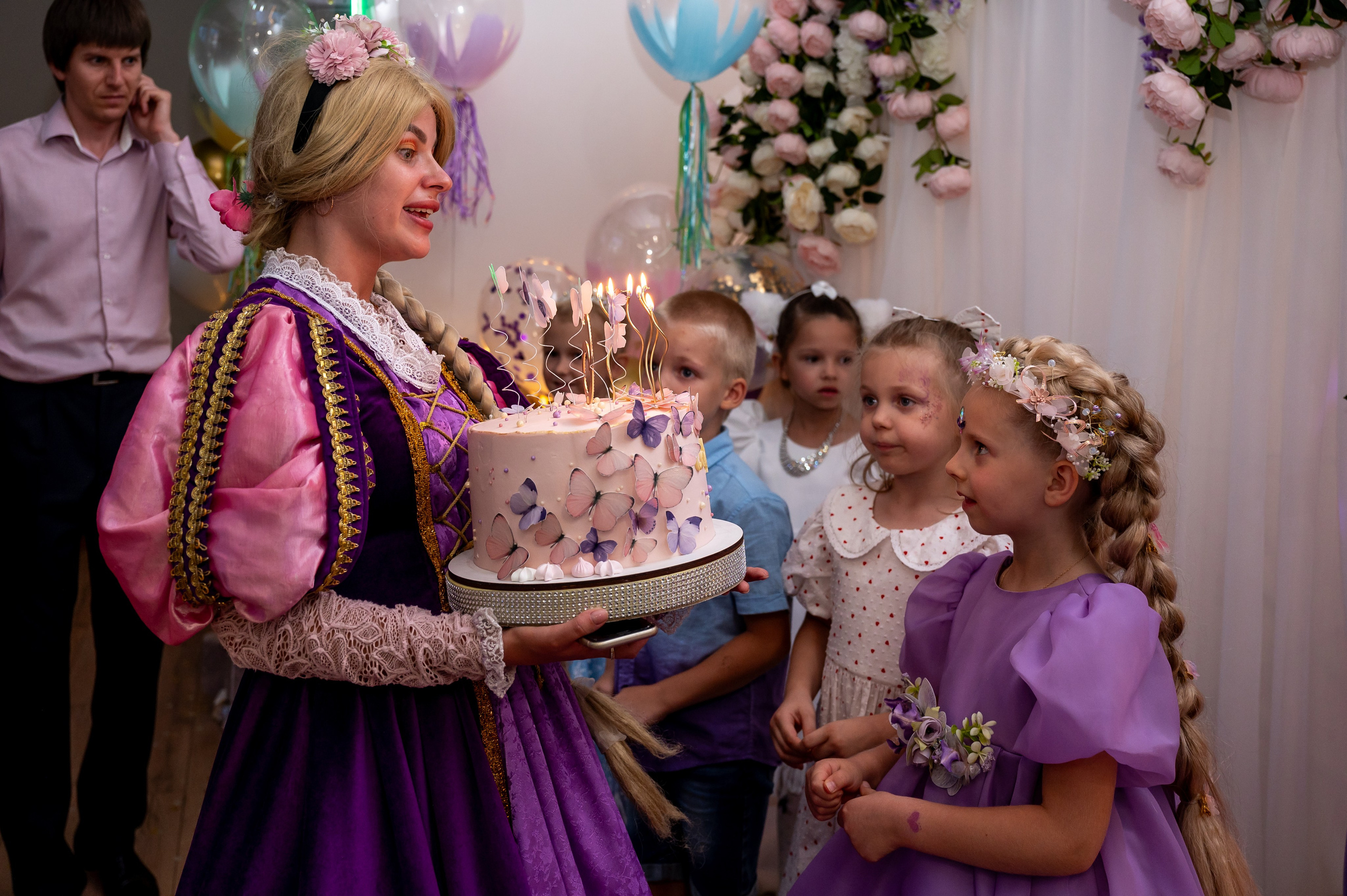 ДР в лофте с фокусником