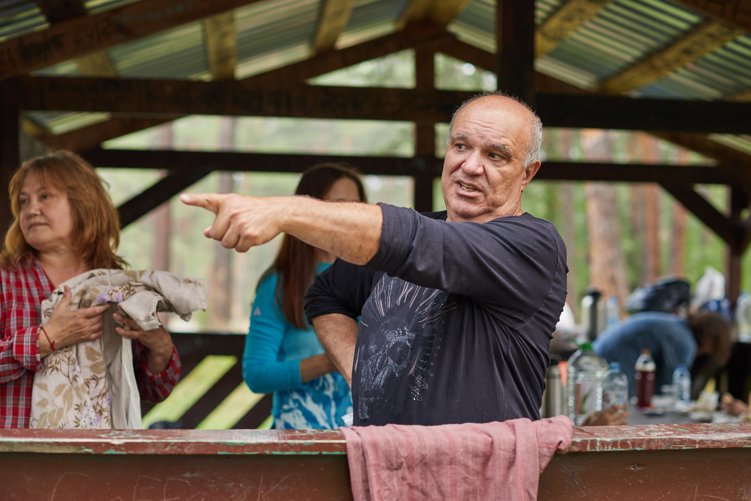 Фотограф на съемку бекстейджа съемки фильма. Контент для бизнеса в Екатеринбурге Полдень Медиа