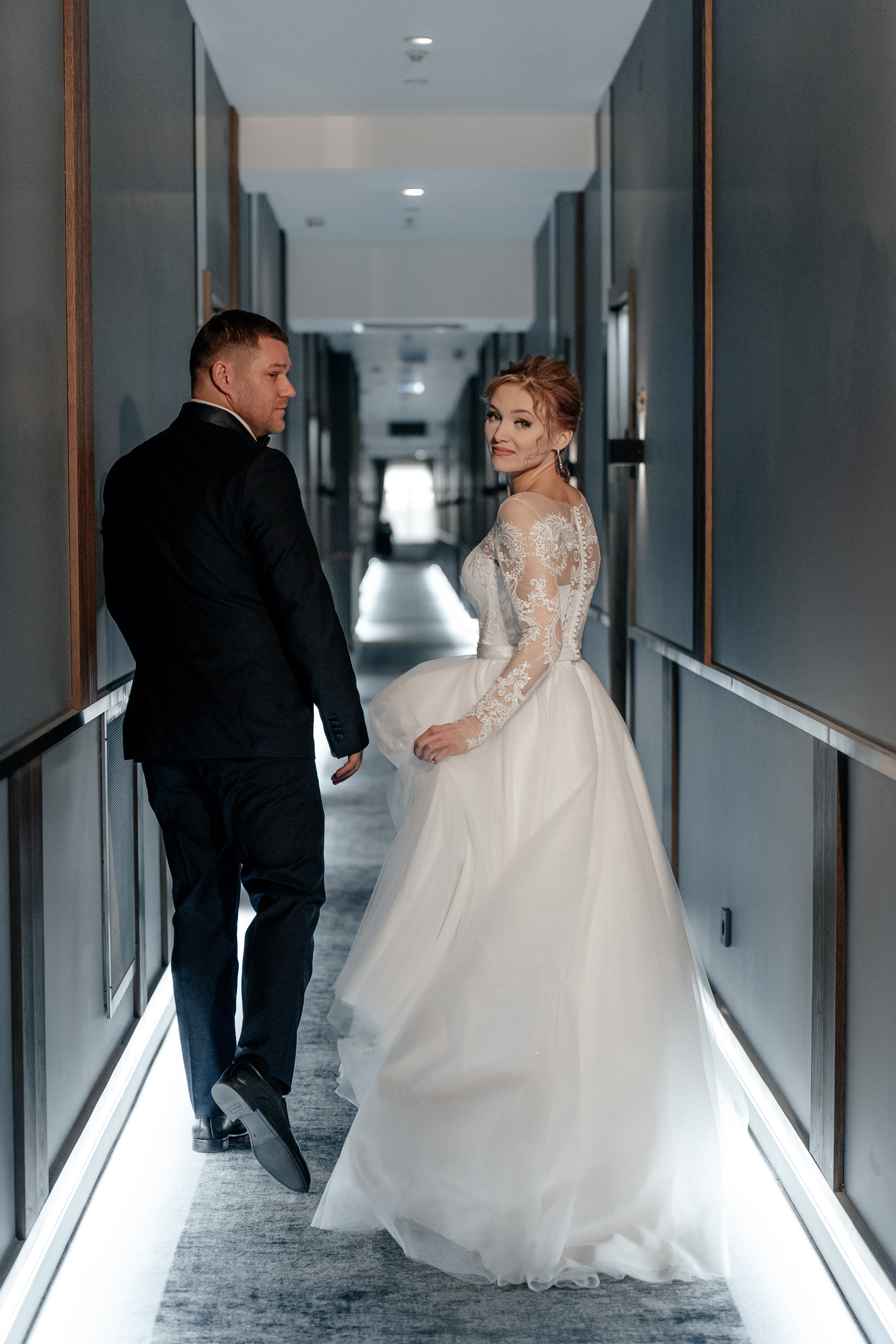 Свадебная фотосессия зимой в Санкт-Петербурге. Свадебный фотограф Александр Невский в Санкт-Петербурге