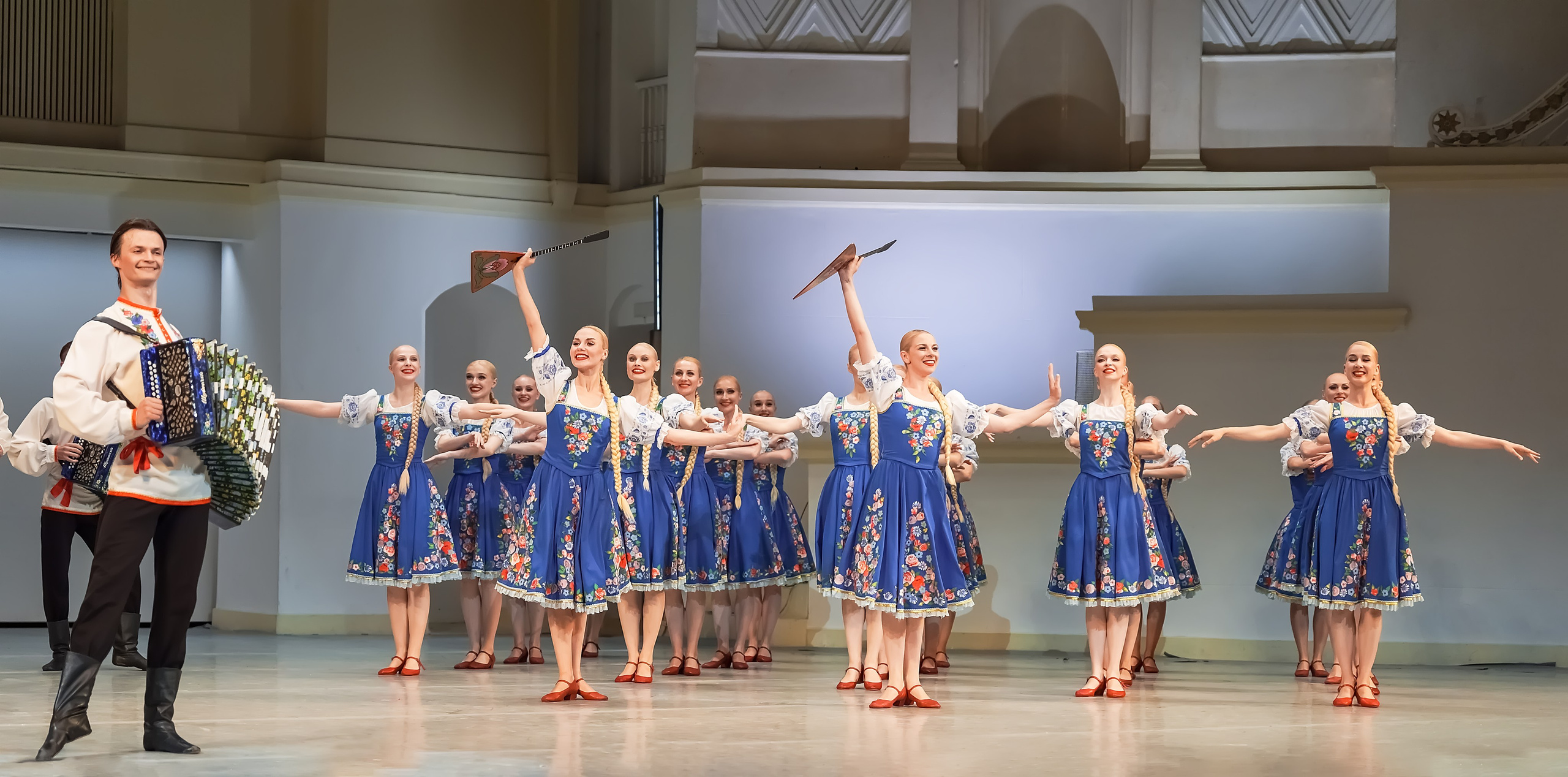 Красноярский государственный академический ансамбль танца Сибири им. Михаила Годенко. Балетный фотограф Москва Майоров Николай