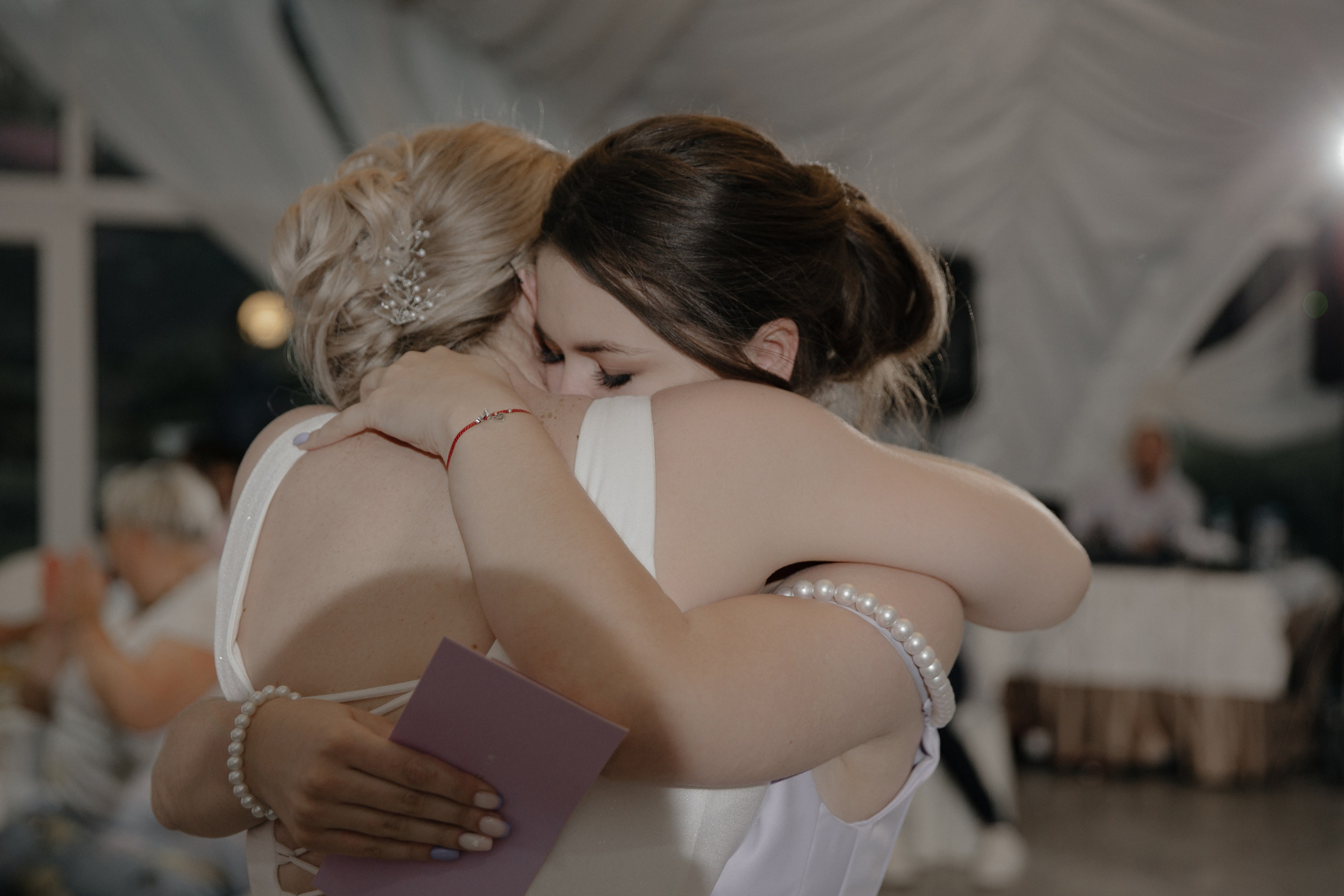 04.08.2024. RETOUCH-HOUSE