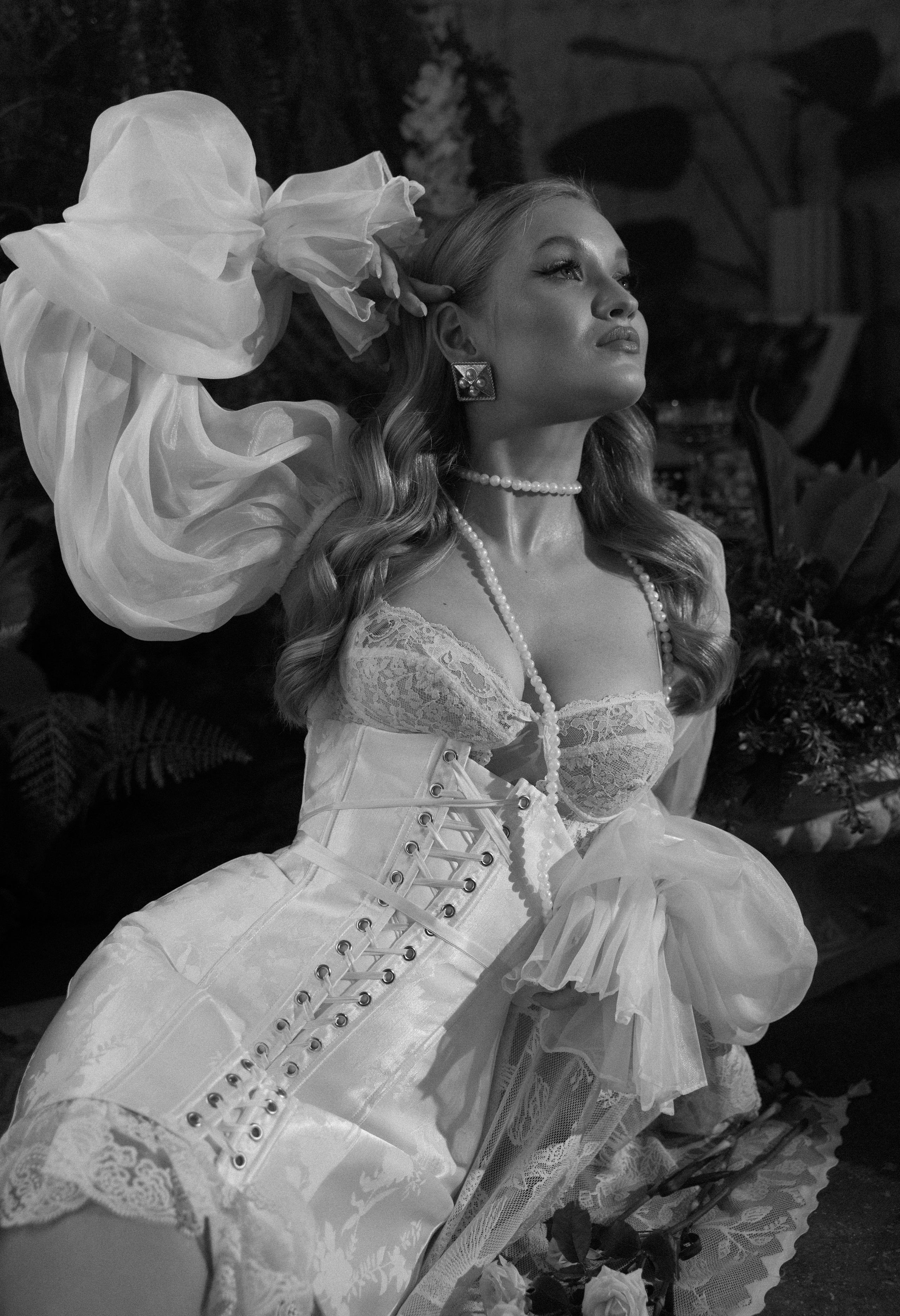 Невеста на пикнике в замке