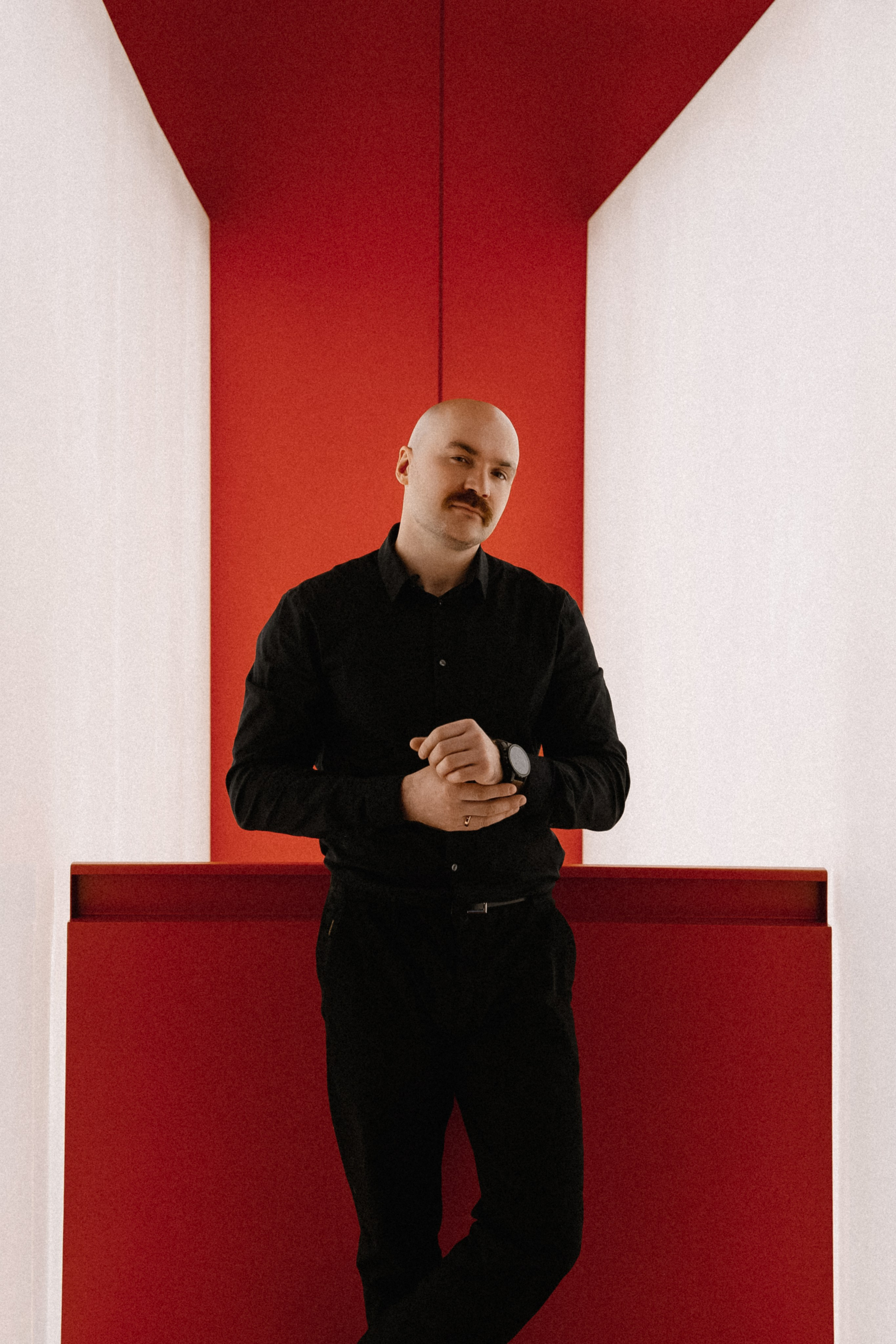 Алая готика. Николь — ваш любимый фотограф в Санкт-Петербурге