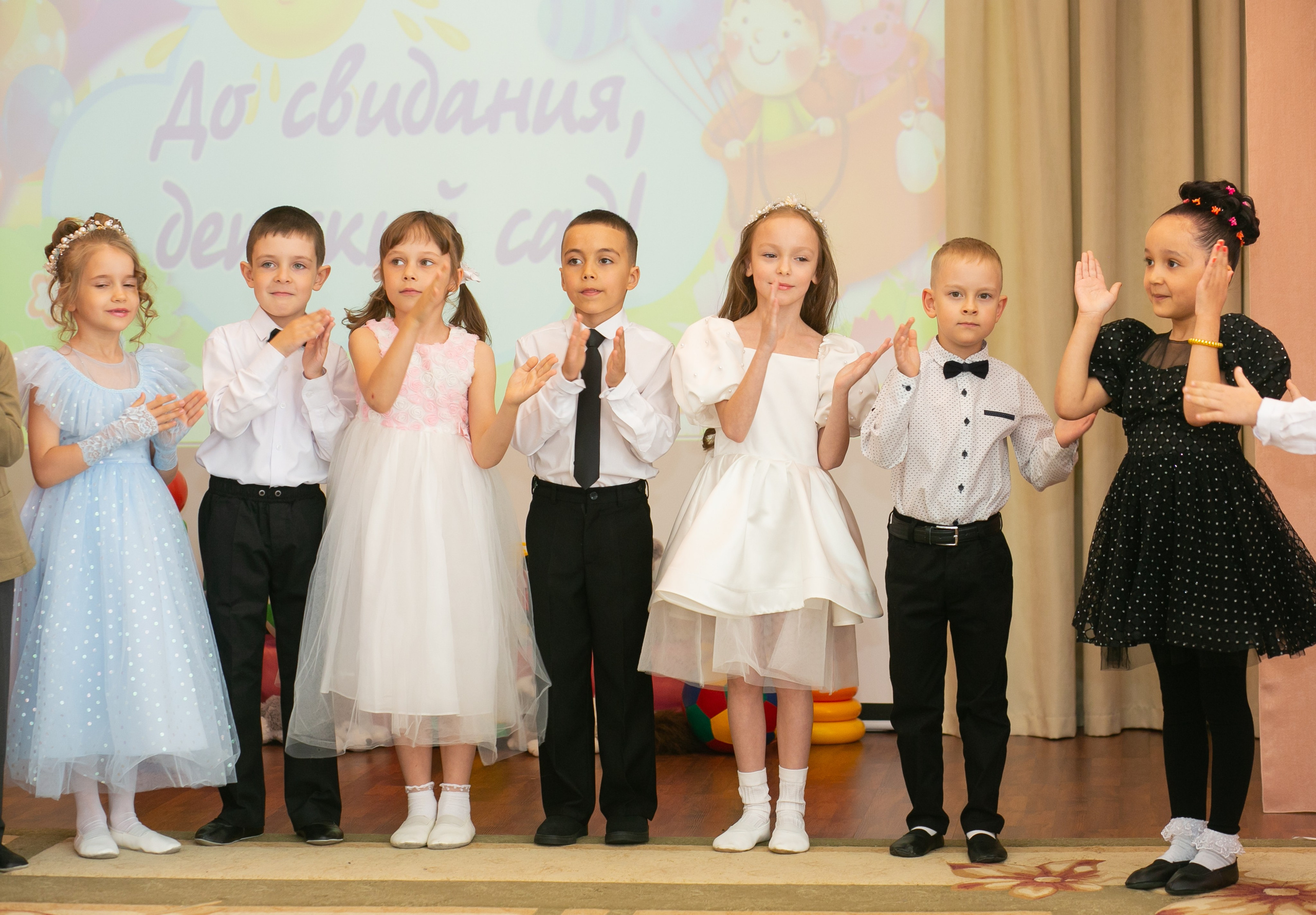 Выпускные и Утренники. Фотограф новорожденных и семейный фотограф НСО г. Бердск Марина Львова