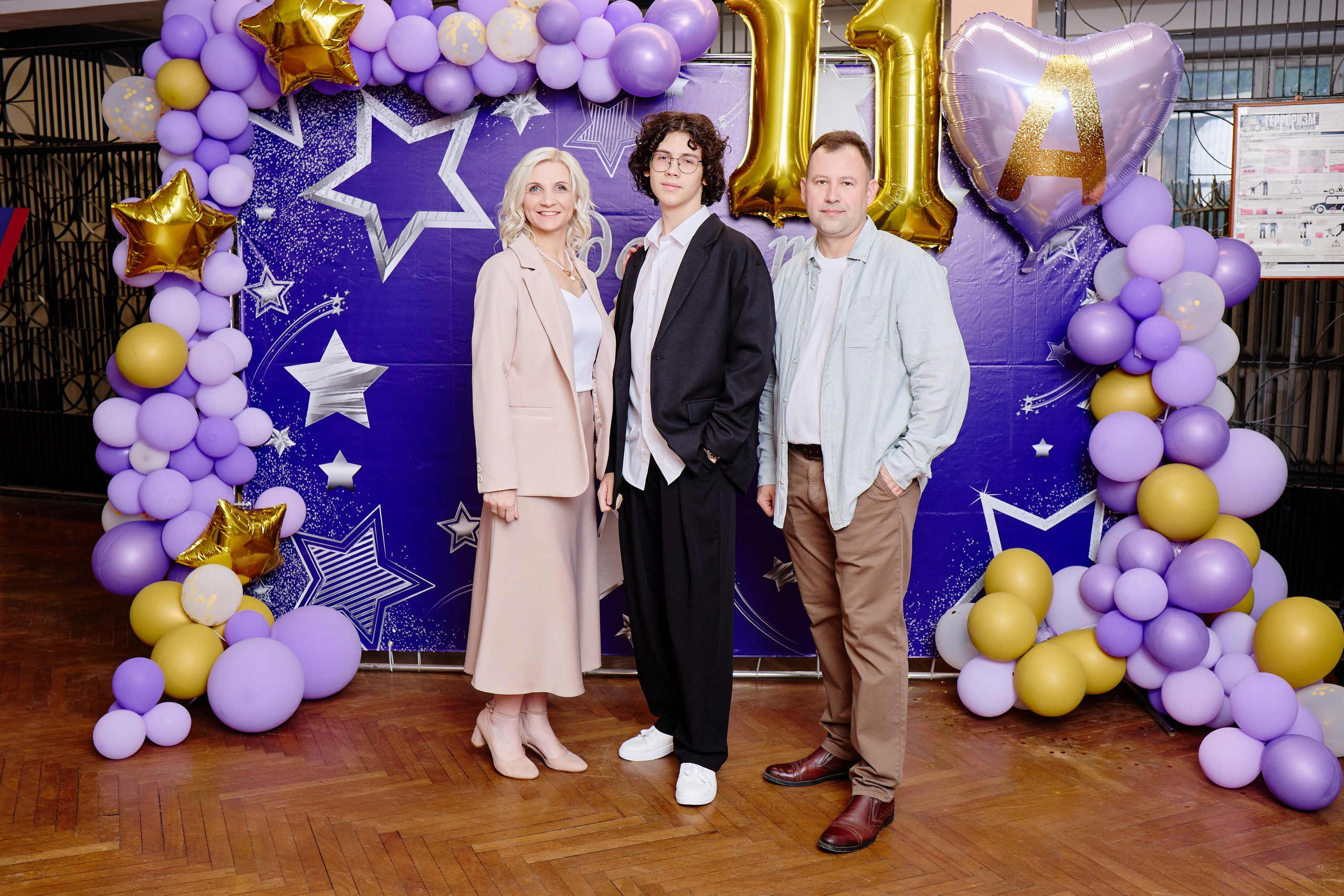 Выпускной 35 Сош. Фотограф Выпускные альбомы Таганрог Сергей Коробченко