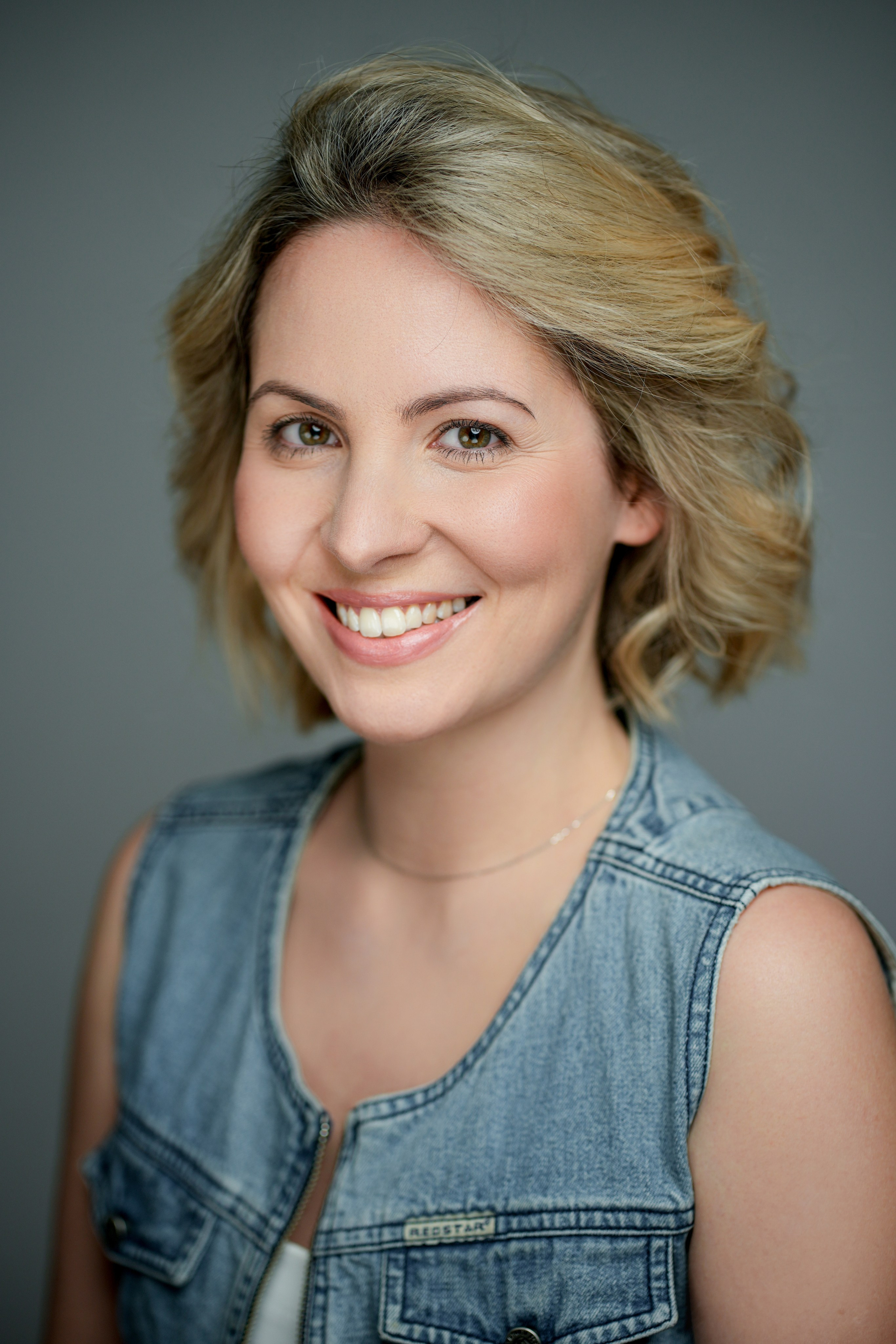 Актриса Елизавета Олиферова. Портретная съемка в Москве, студийный фотограф Игорь Фомин