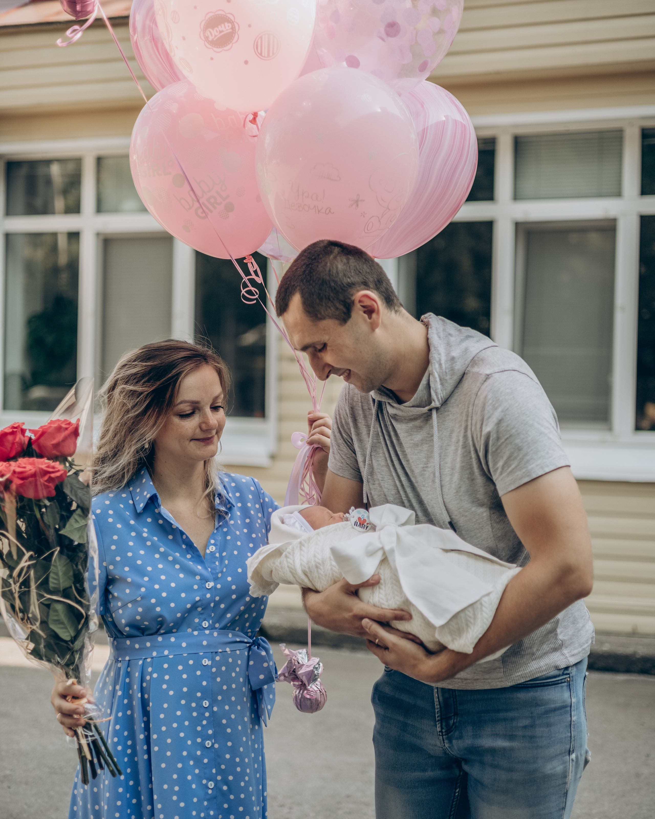 Выписка Яны из роддома. Семейный фотограф в Москве Любовь Переседова