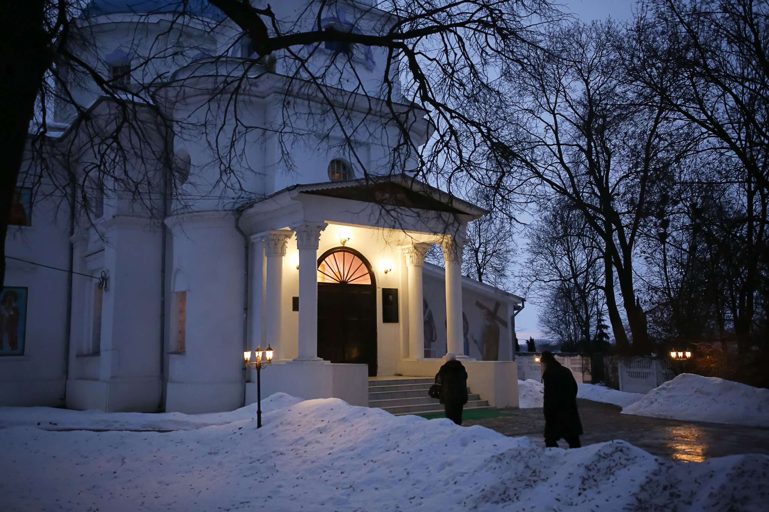 Божественная литургия в Христорождественском храме с. Михалёво. Семейный и детский фотограф Анна Петракова