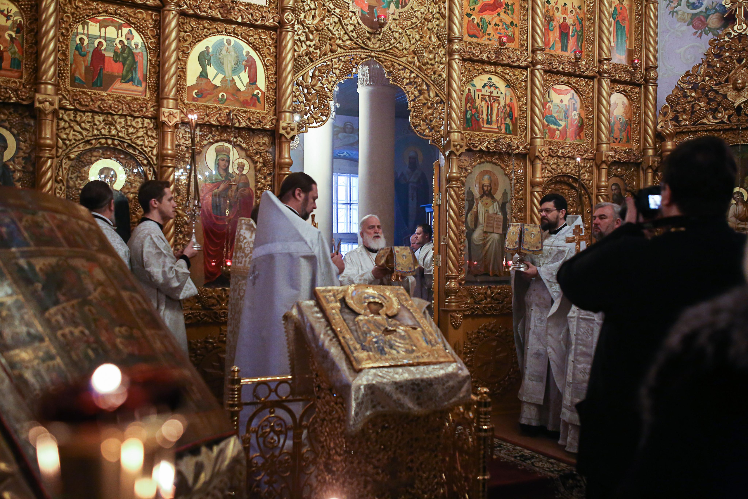 Божественная литургия в Христорождественском храме с. Михалёво. Семейный и детский фотограф Анна Петракова