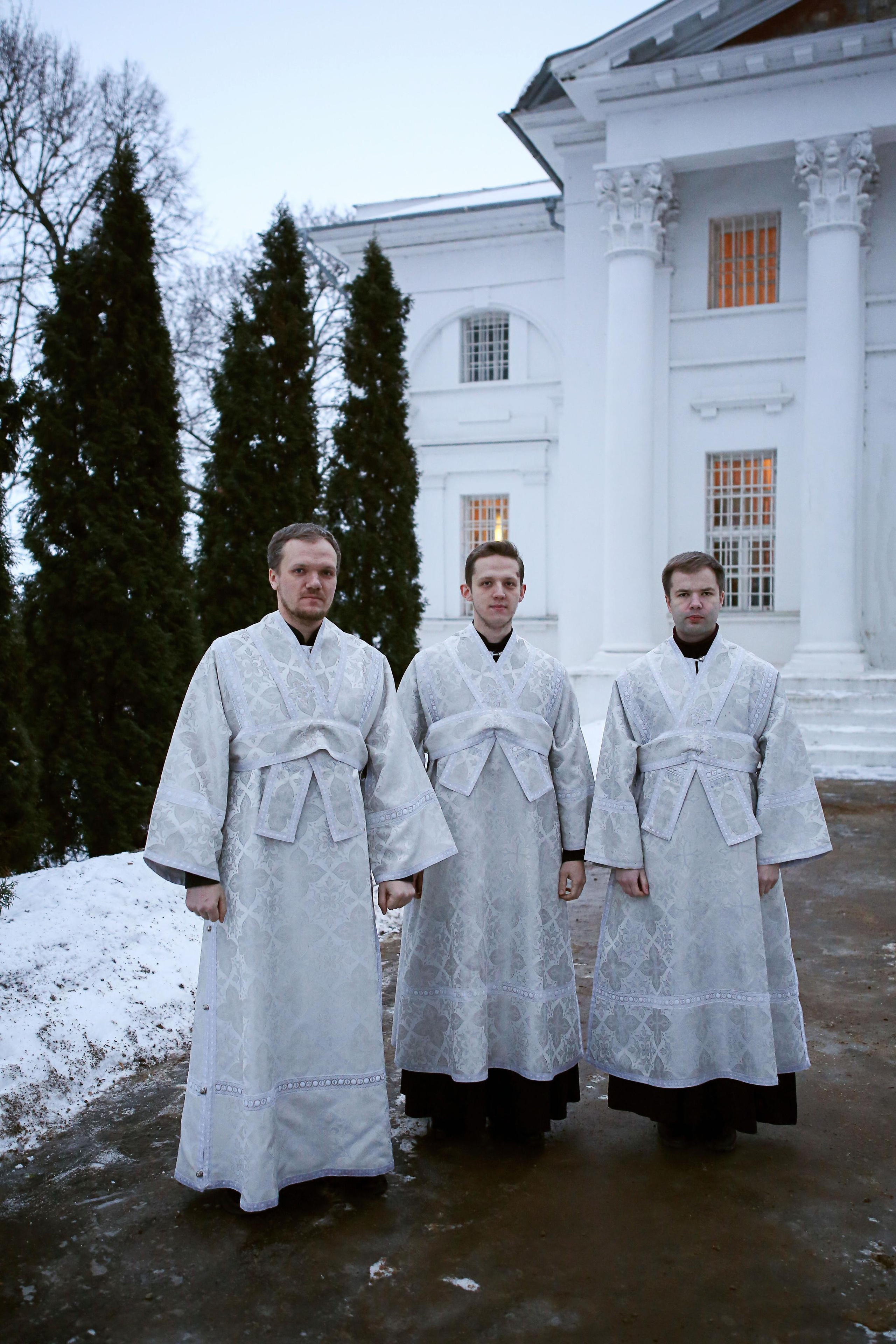 Божественная литургия в Христорождественском храме с. Михалёво. Семейный и детский фотограф Анна Петракова