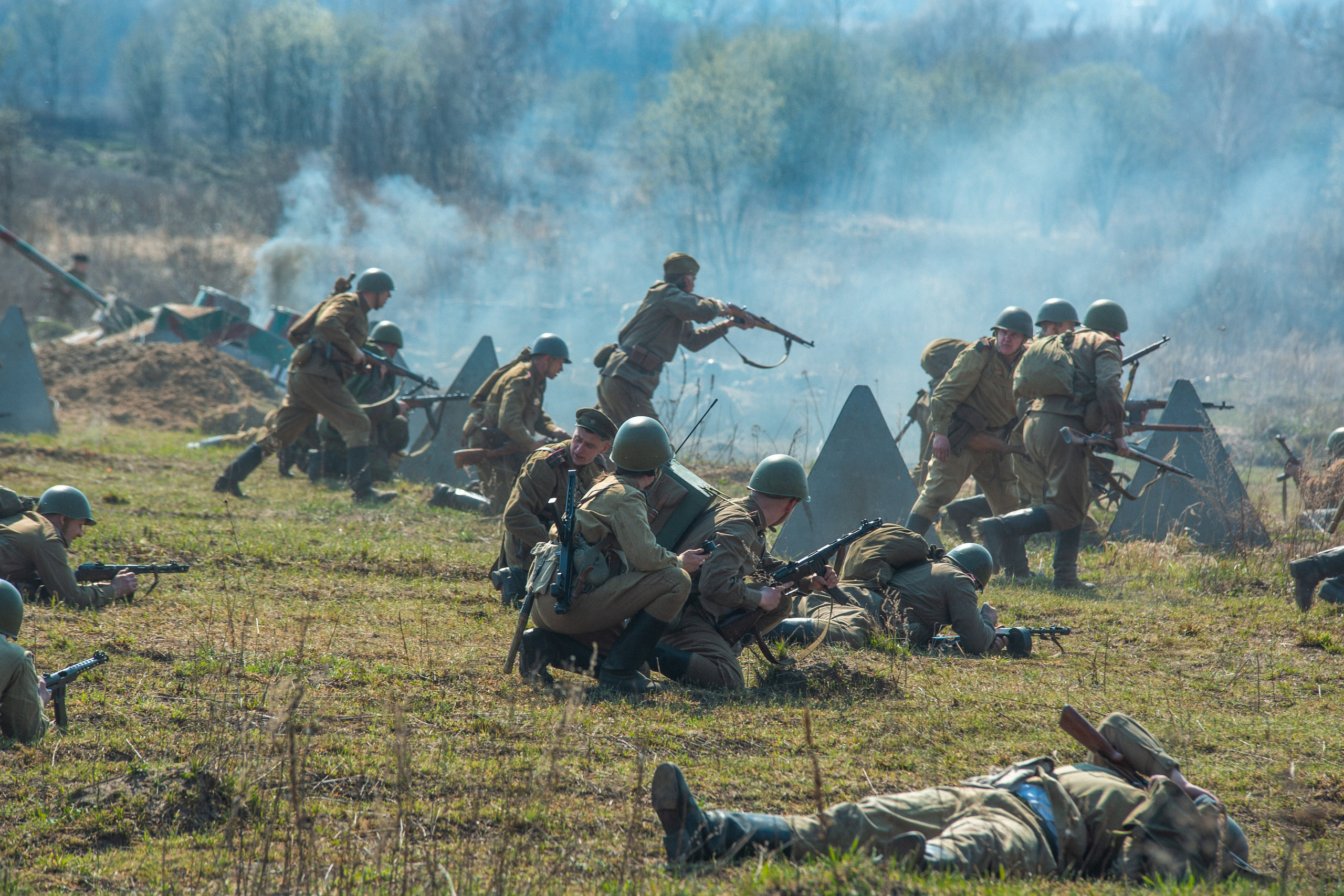 РЕКОНСТРУКЦИЯ БОЯ — ВОВ — БИТВА ЗА ГОРОД. Профессиональный фотограф в Мценске и Орловской области