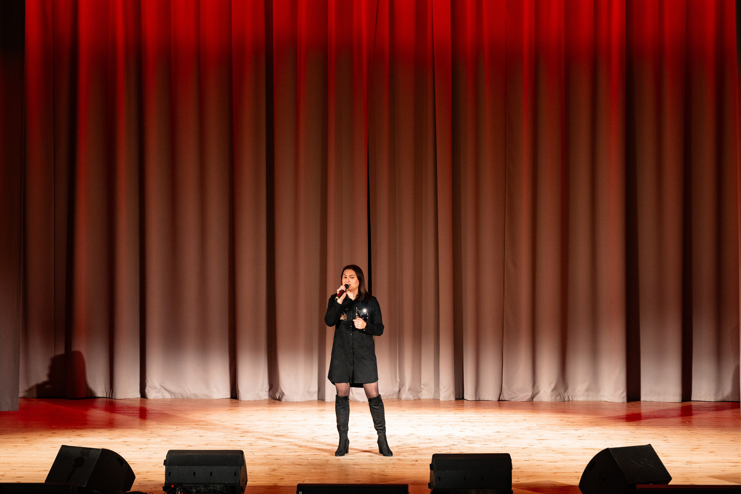 Концерт ДК Буривестник. Фотограф Никита Комаров