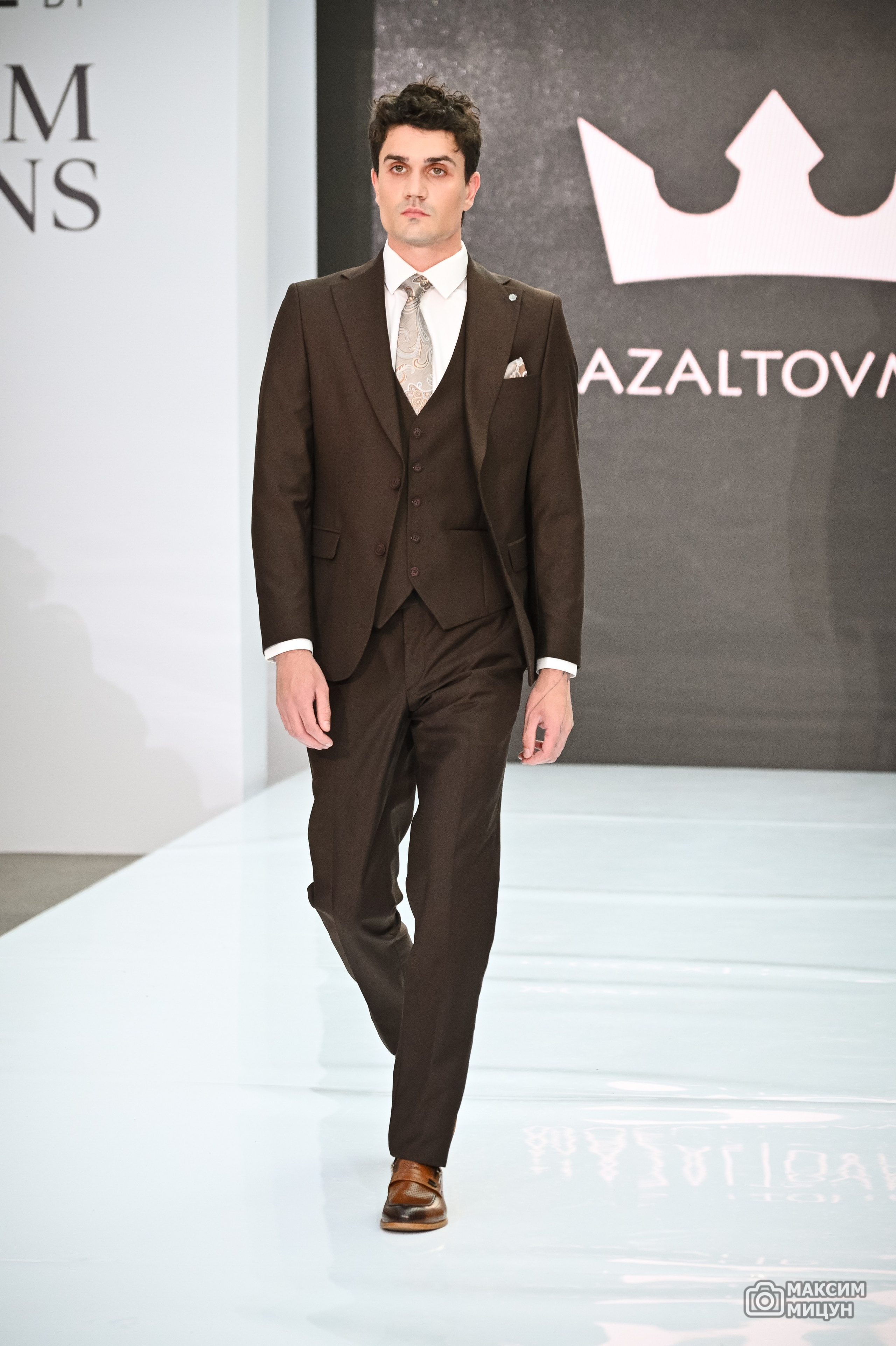 Модные показы. Фотограф Максим Мицун. Портрет, свадьба, репортаж, каталог